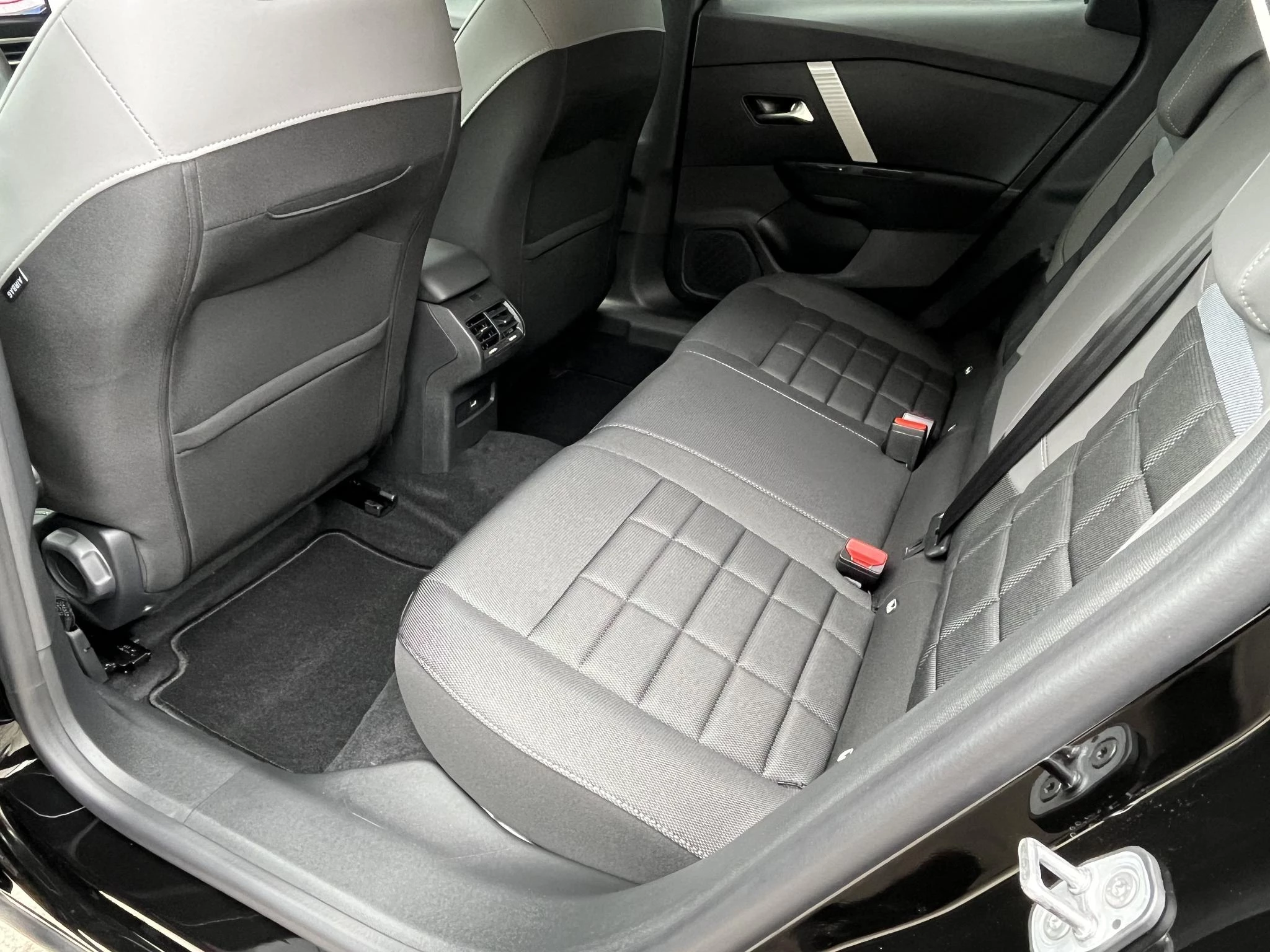 Hoofdafbeelding Citroën ë-C4