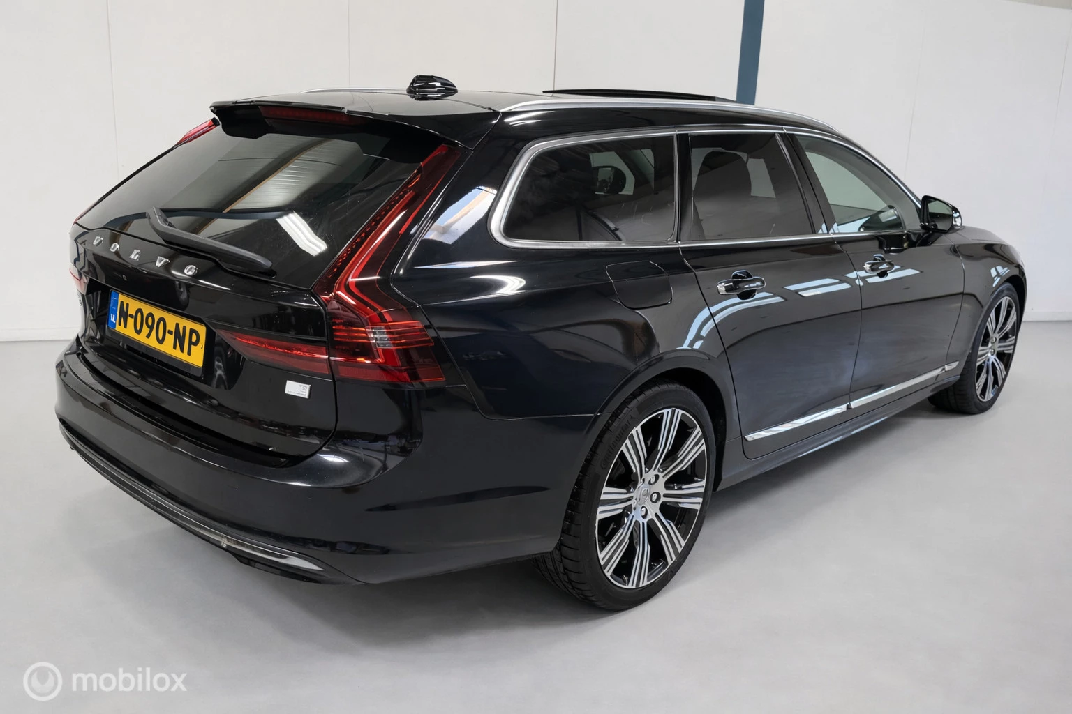 Hoofdafbeelding Volvo V90