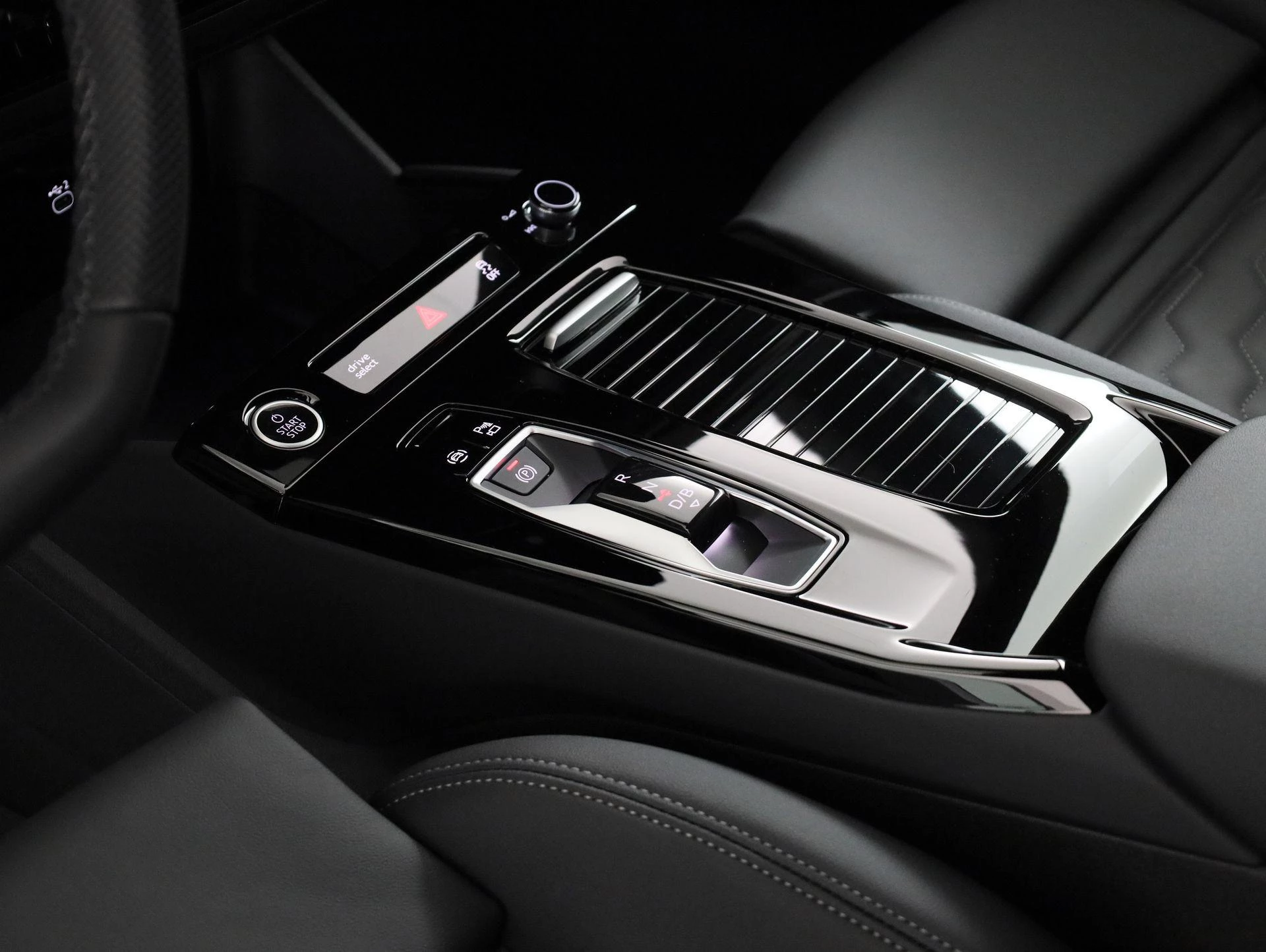 Hoofdafbeelding Audi A6 Avant e-tron