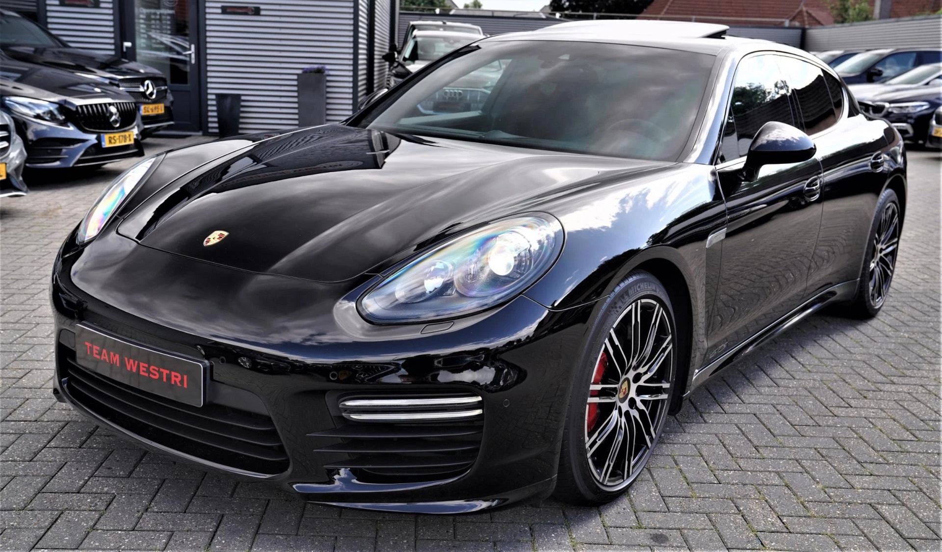 Hoofdafbeelding Porsche Panamera