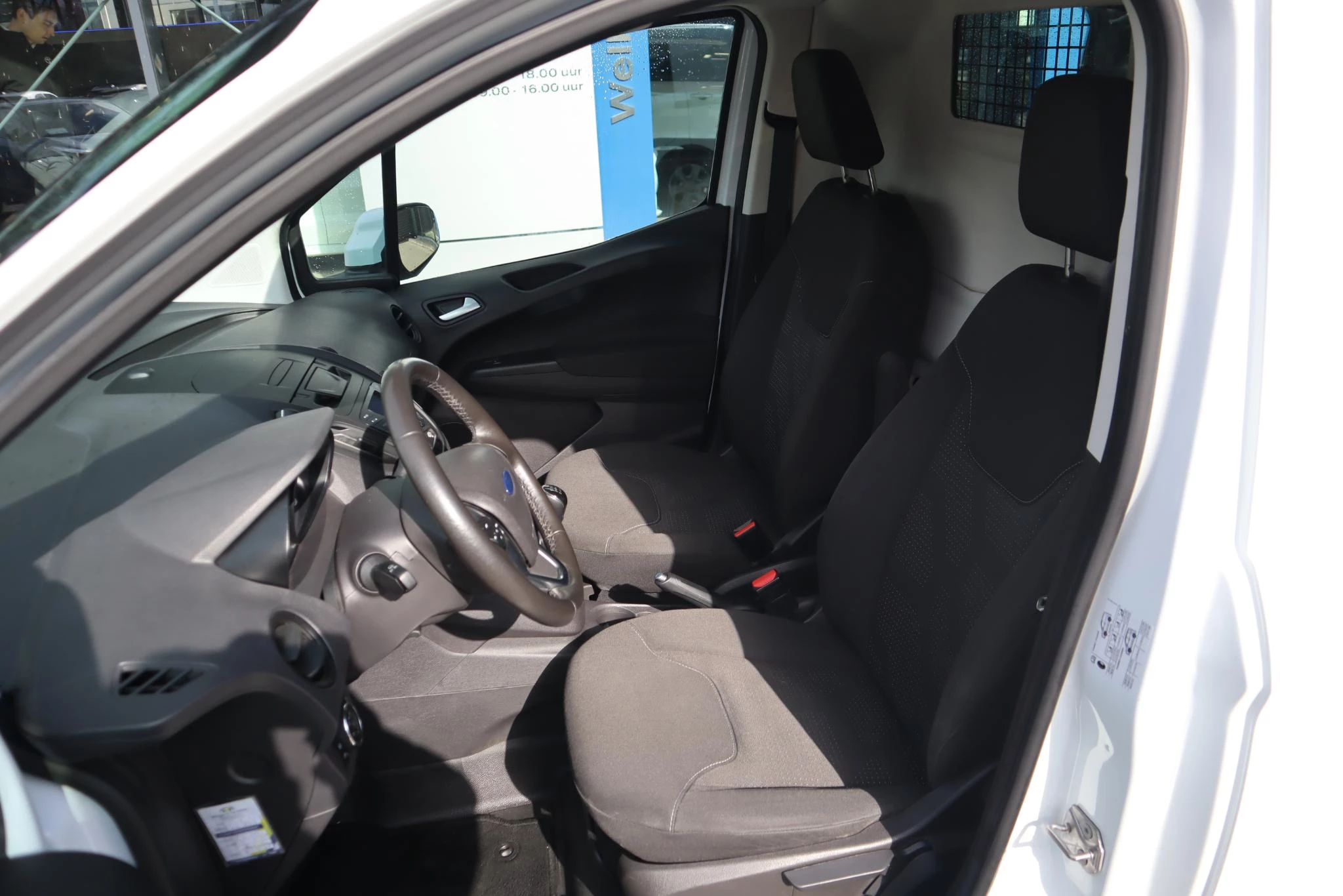 Hoofdafbeelding Ford Transit Courier