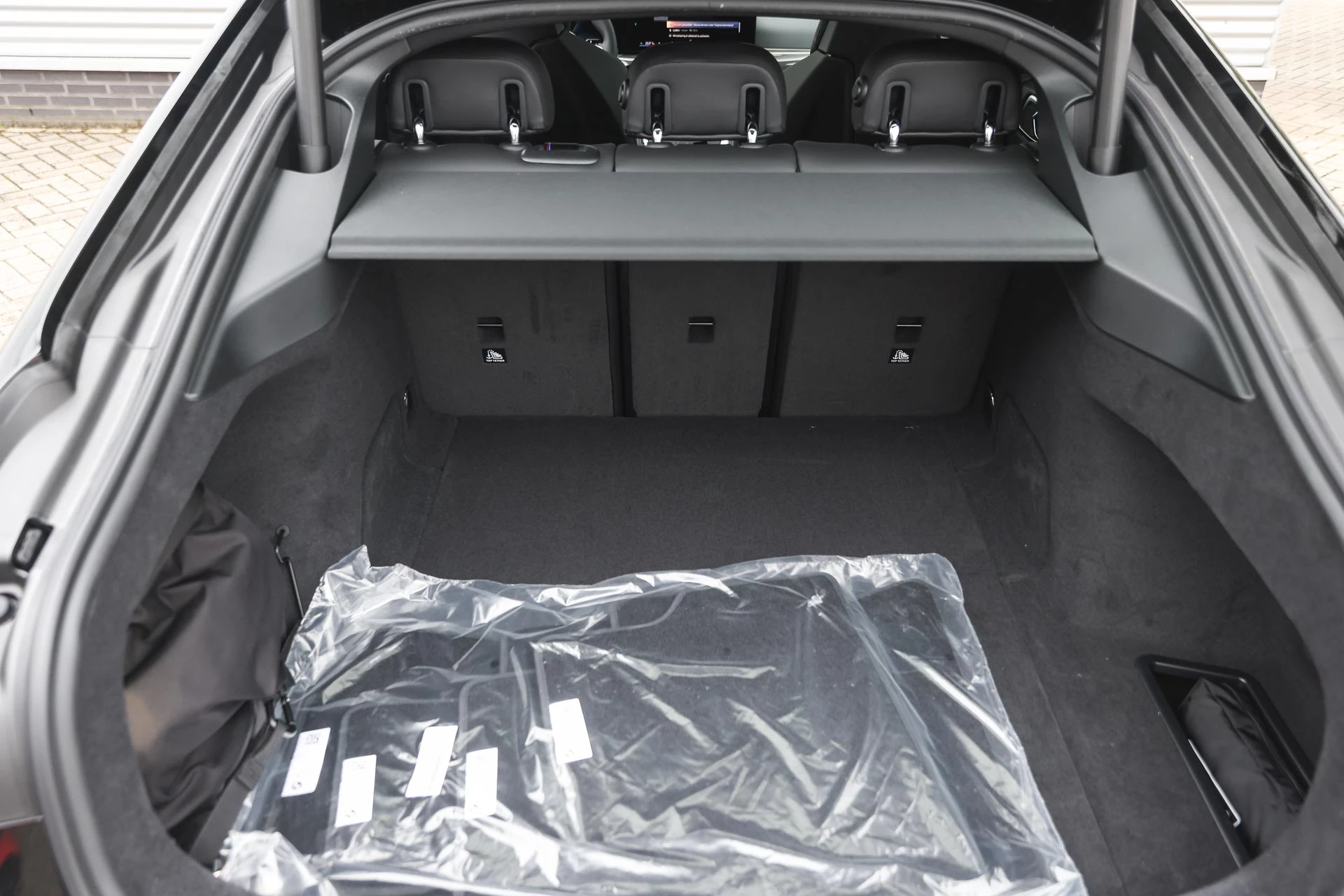 Hoofdafbeelding BMW i4