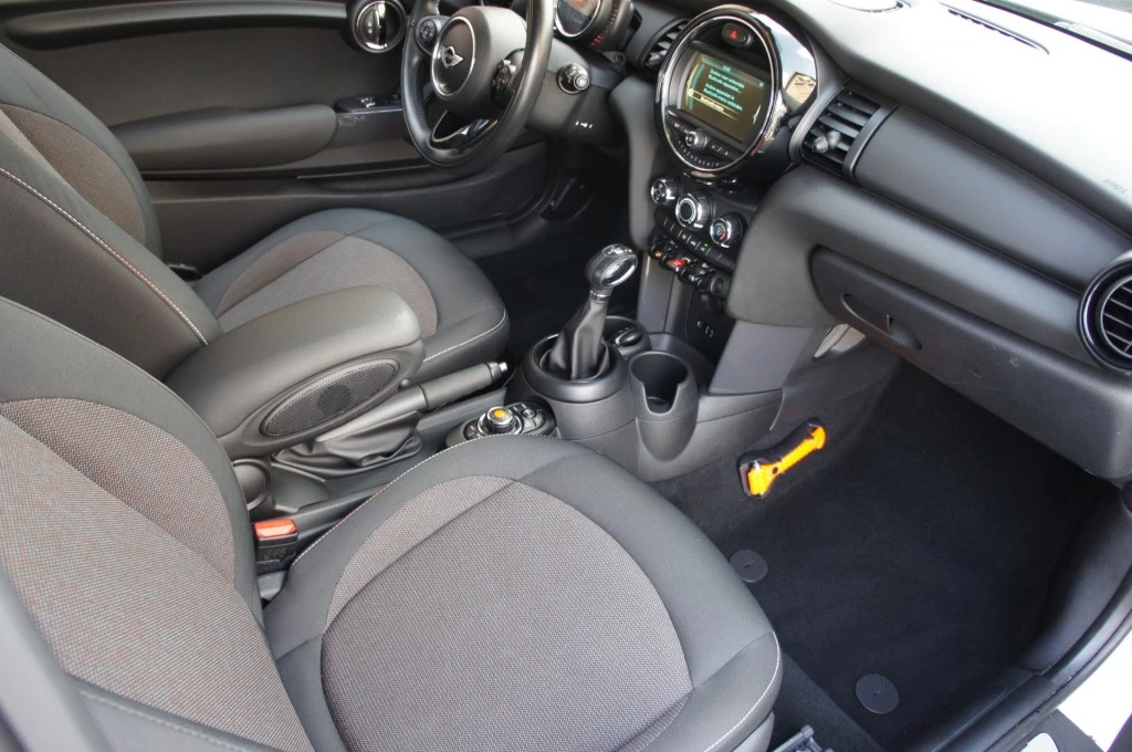 Hoofdafbeelding MINI One