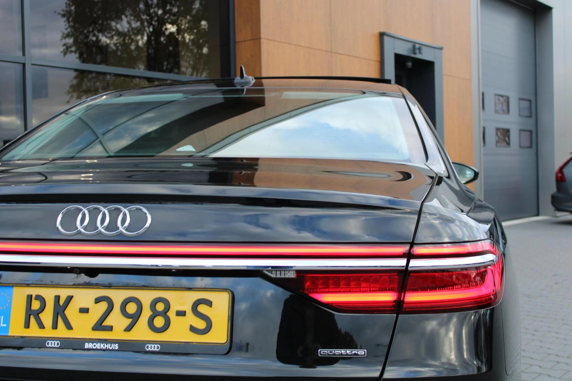 Hoofdafbeelding Audi A8