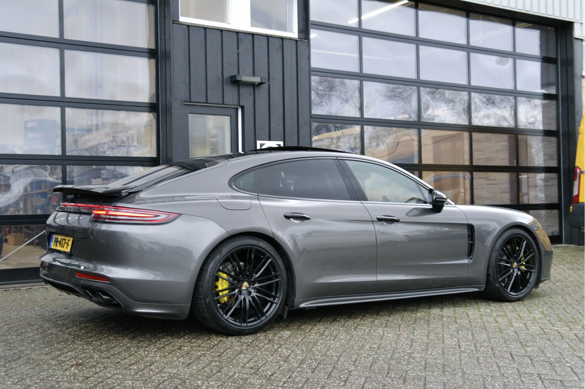 Hoofdafbeelding Porsche Panamera