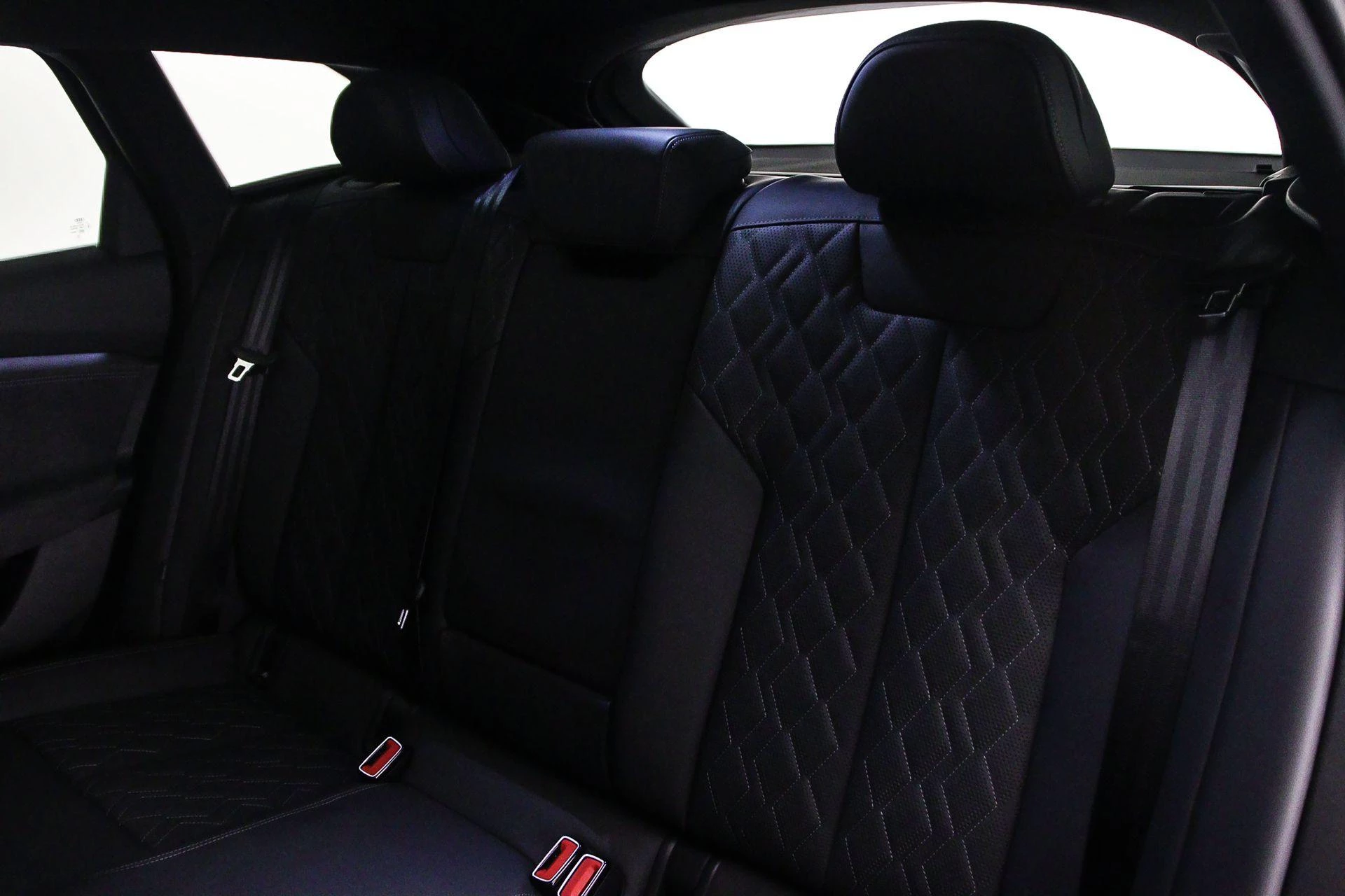 Hoofdafbeelding Audi A6 Avant e-tron