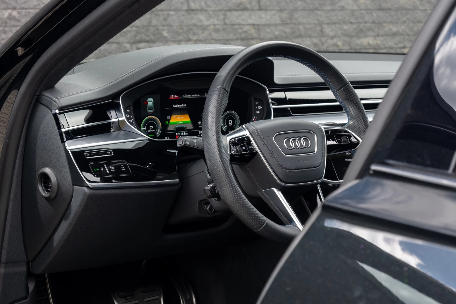 Hoofdafbeelding Audi A8