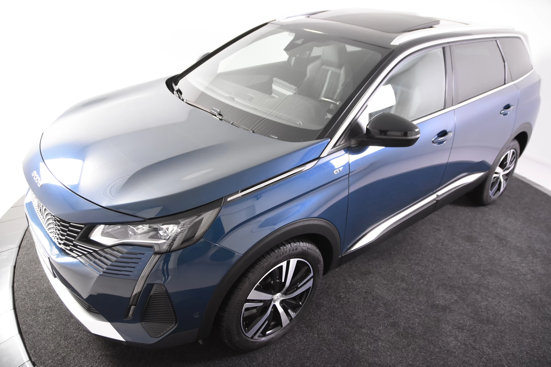 Hoofdafbeelding Peugeot 5008
