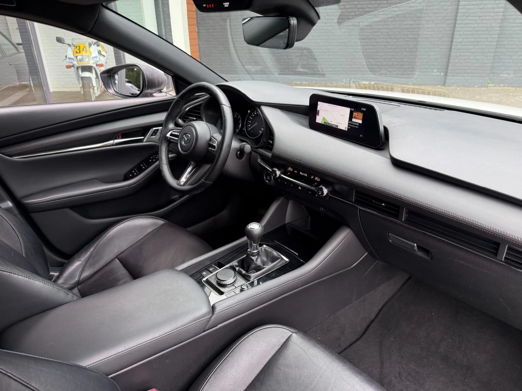 Hoofdafbeelding Mazda 3