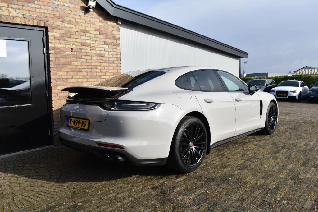 Hoofdafbeelding Porsche Panamera