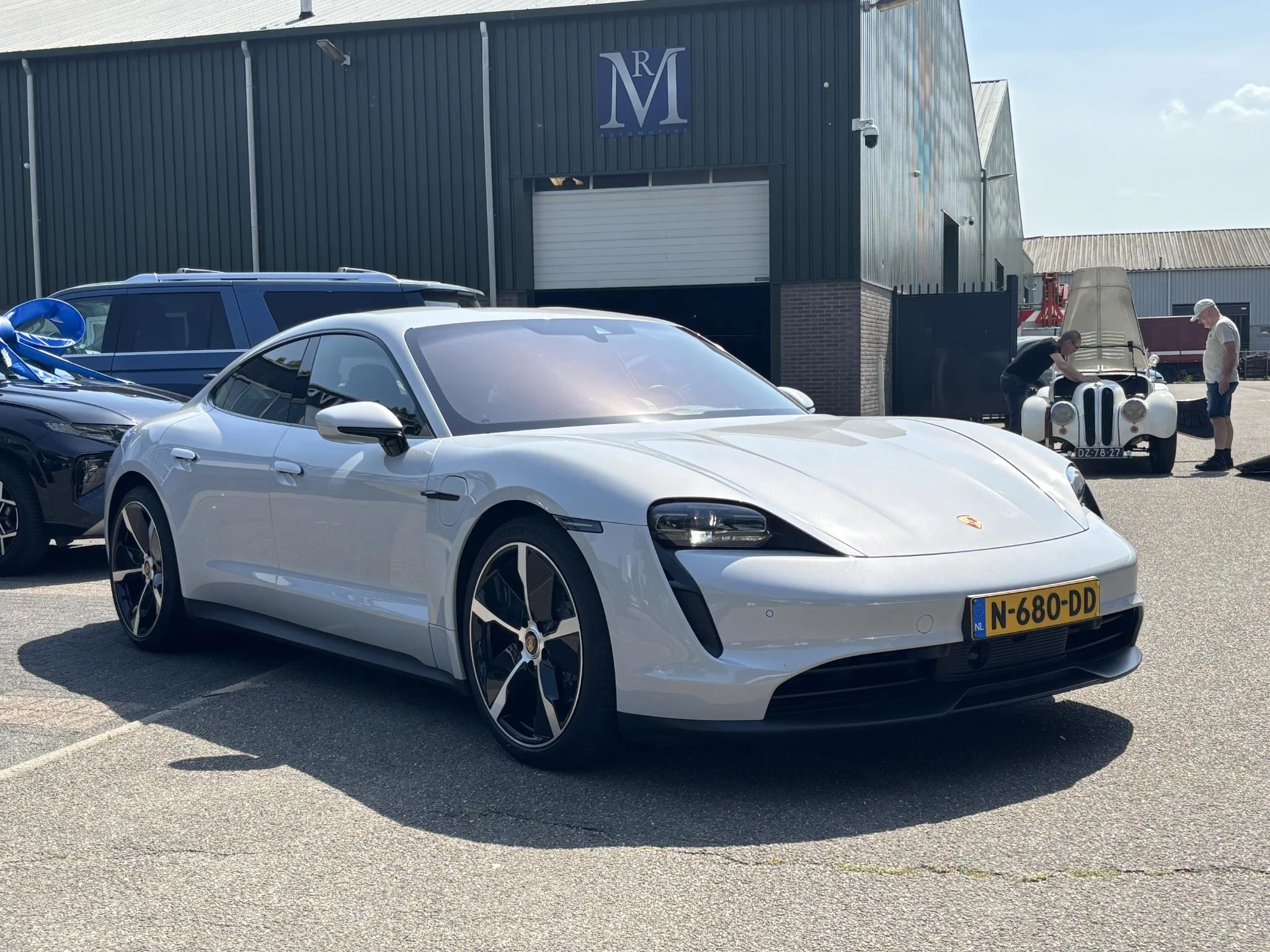 Hoofdafbeelding Porsche Taycan