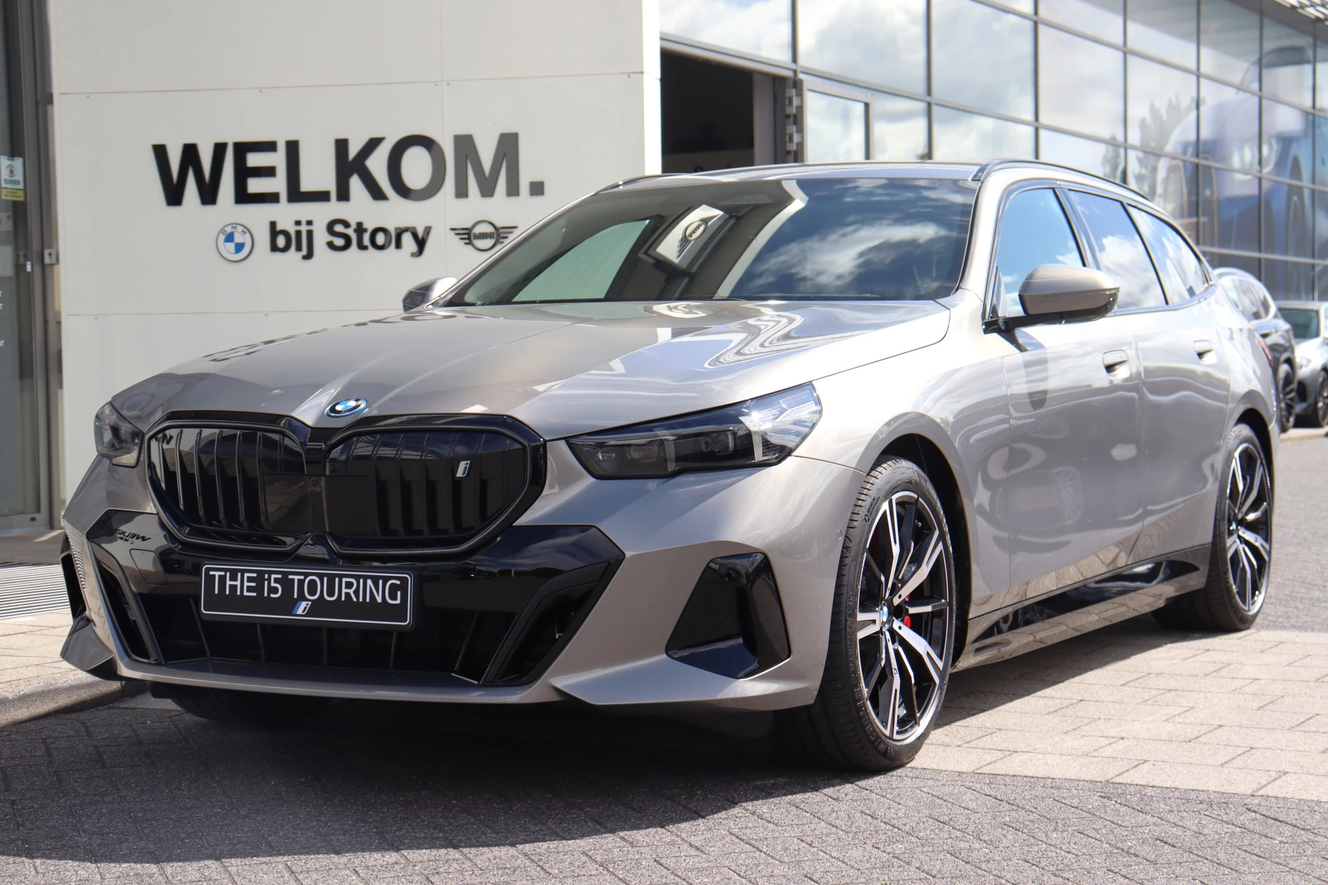 Hoofdafbeelding BMW i5