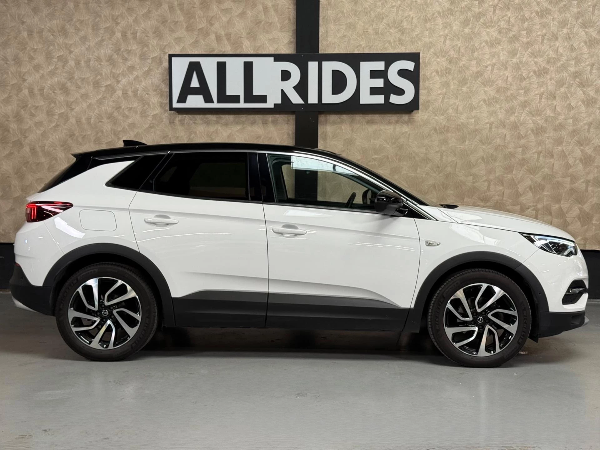 Hoofdafbeelding Opel Grandland X