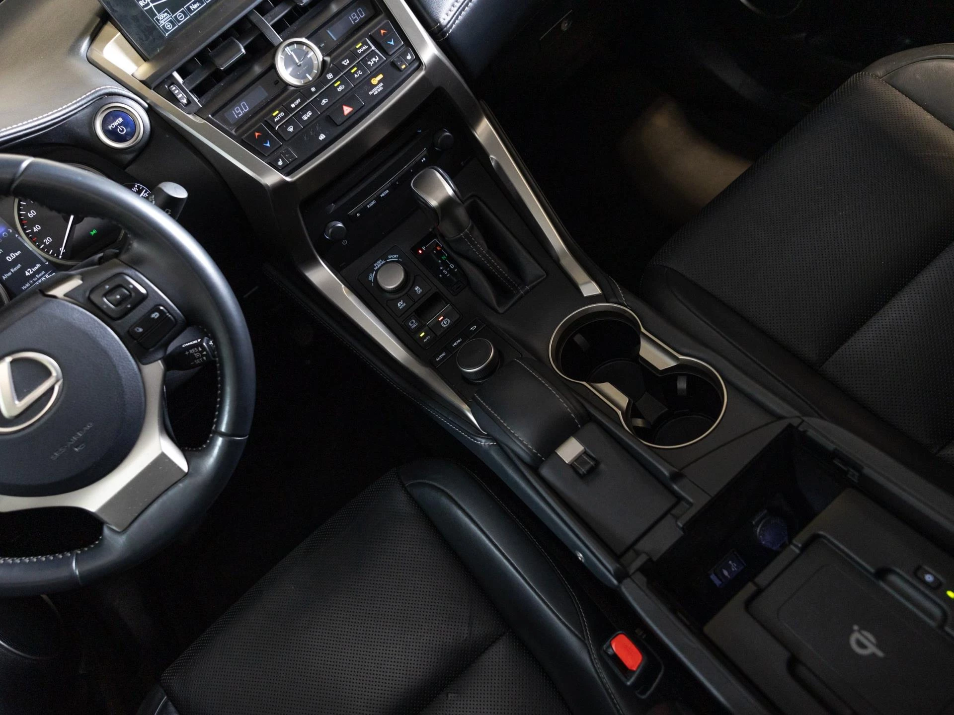 Hoofdafbeelding Lexus NX