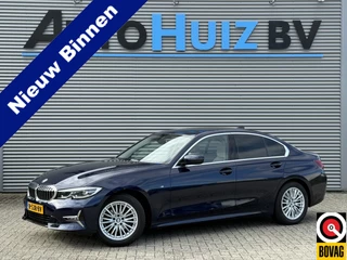 BMW 3 Serie 318i 156 PK Luxury Line Leder Wegklapbare Trekhaak LED HiFi pakket PDC