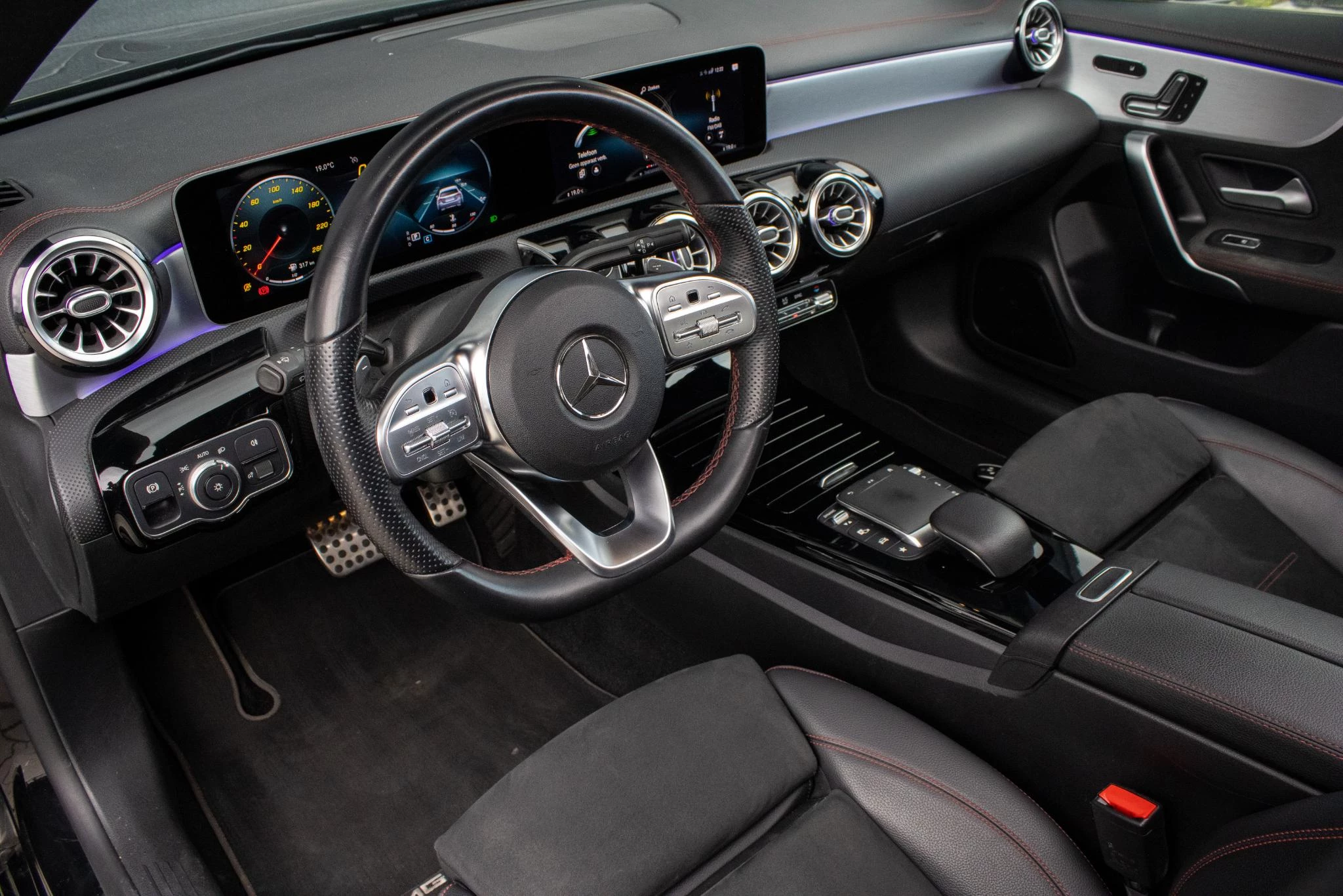 Hoofdafbeelding Mercedes-Benz CLA
