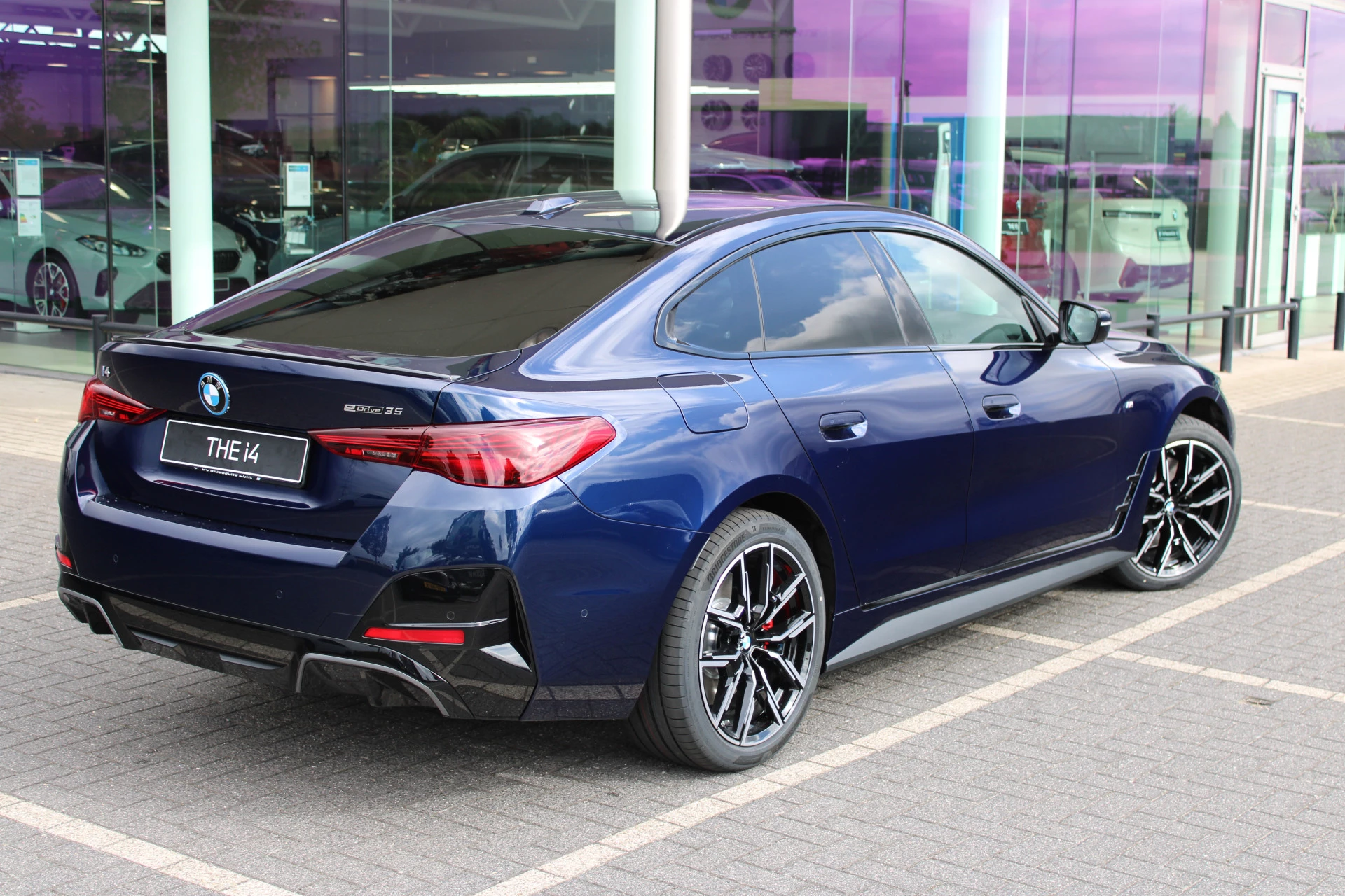 Hoofdafbeelding BMW i4