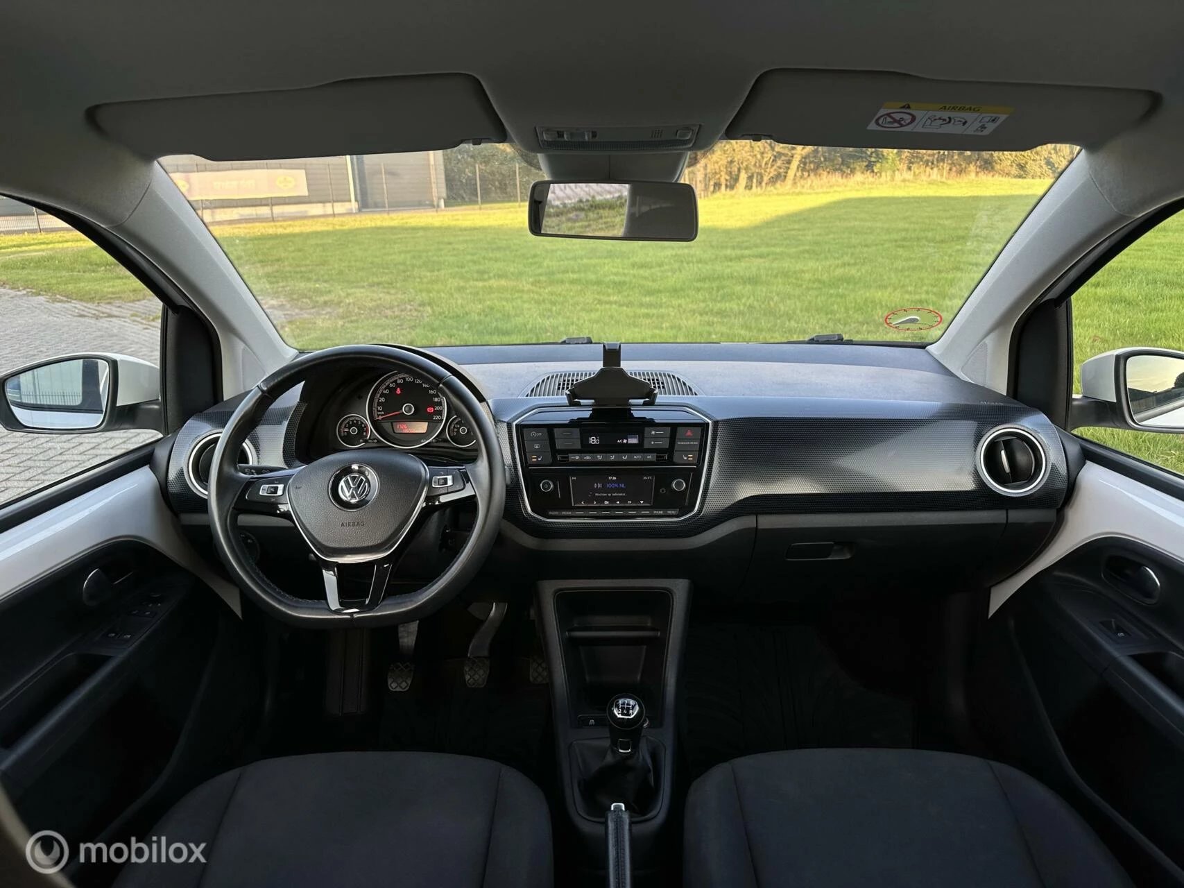 Hoofdafbeelding Volkswagen up!