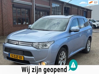 Mitsubishi Outlander 2.0 PHEV instyle Panodak Trekhaak Stoelverwarming NAP!