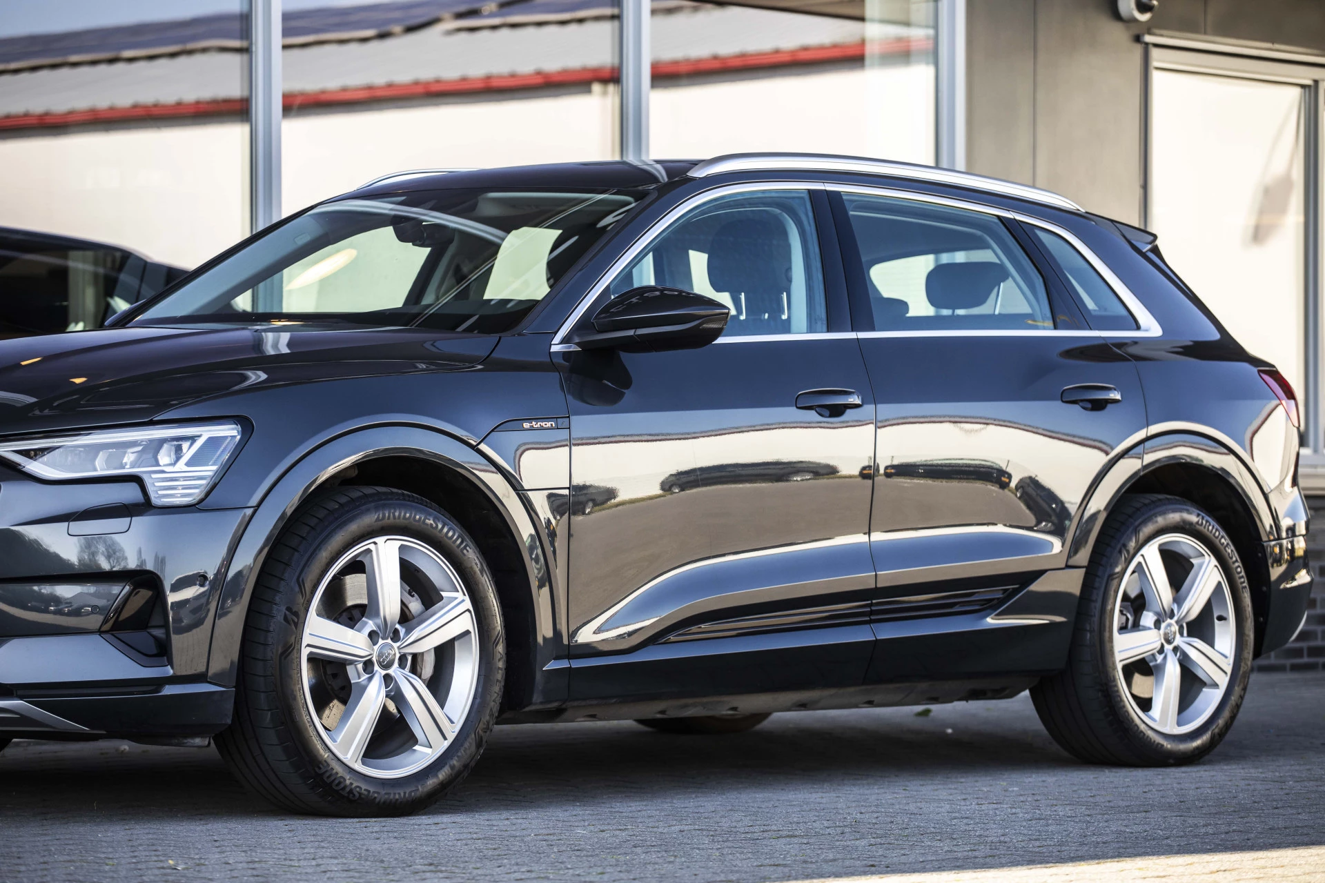 Hoofdafbeelding Audi e-tron