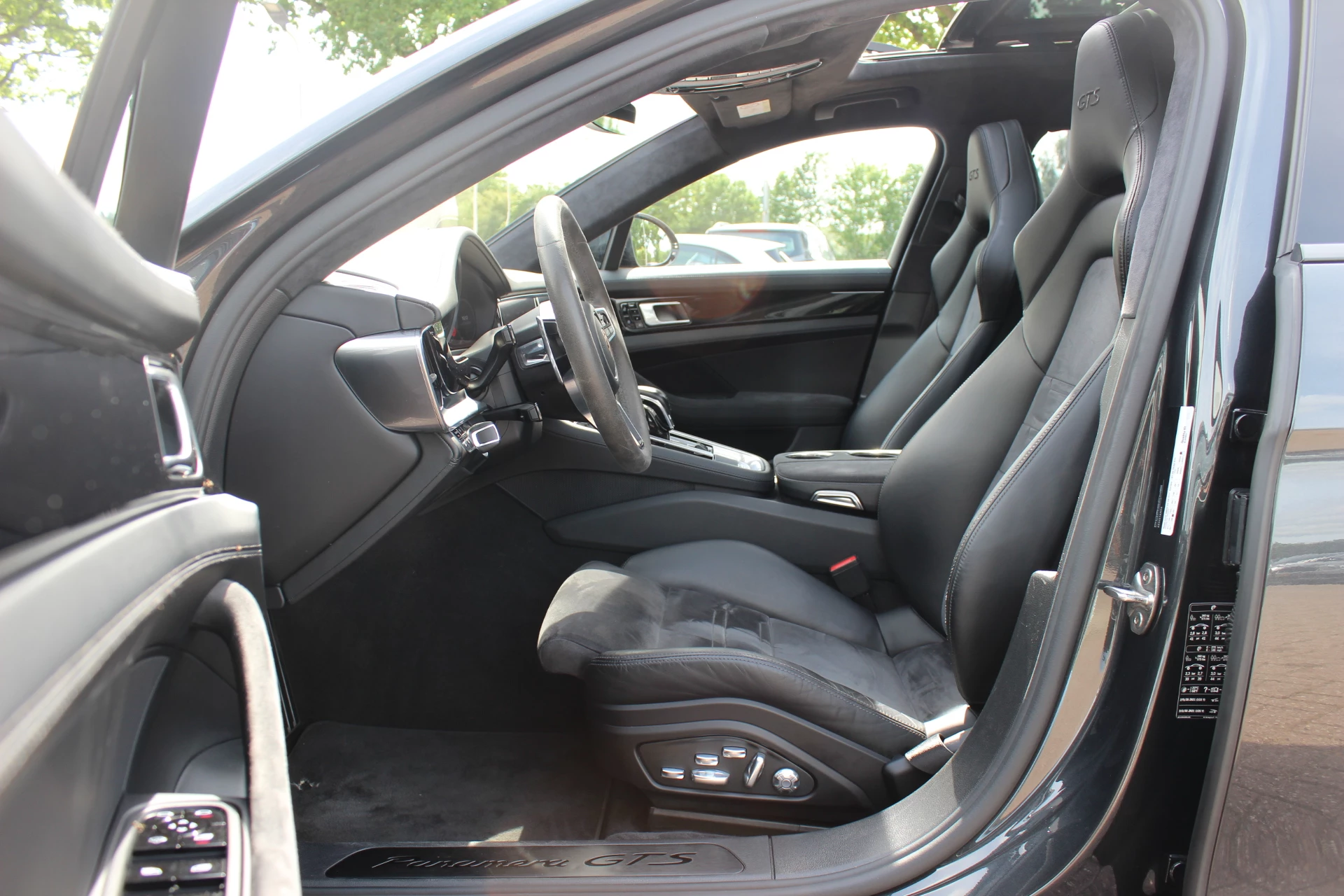 Hoofdafbeelding Porsche Panamera