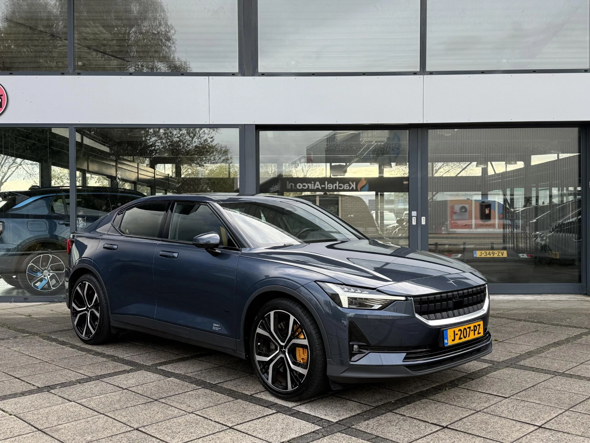 Hoofdafbeelding Polestar 2