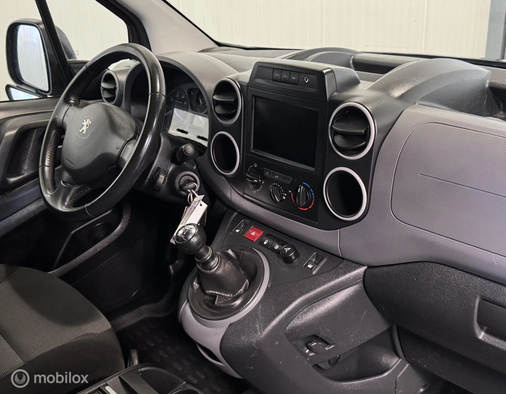 Hoofdafbeelding Peugeot Partner