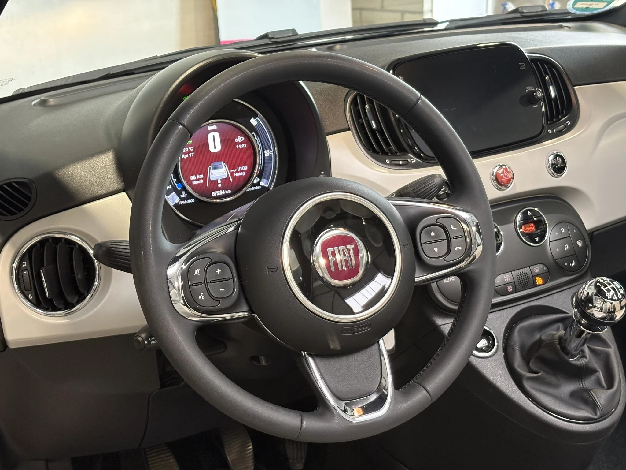 Hoofdafbeelding Fiat 500C