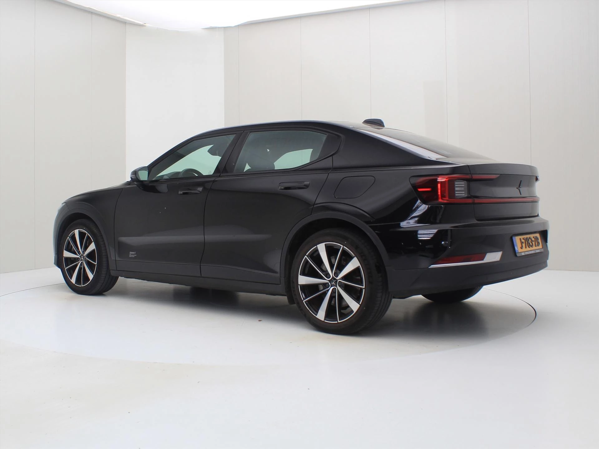 Hoofdafbeelding Polestar 2