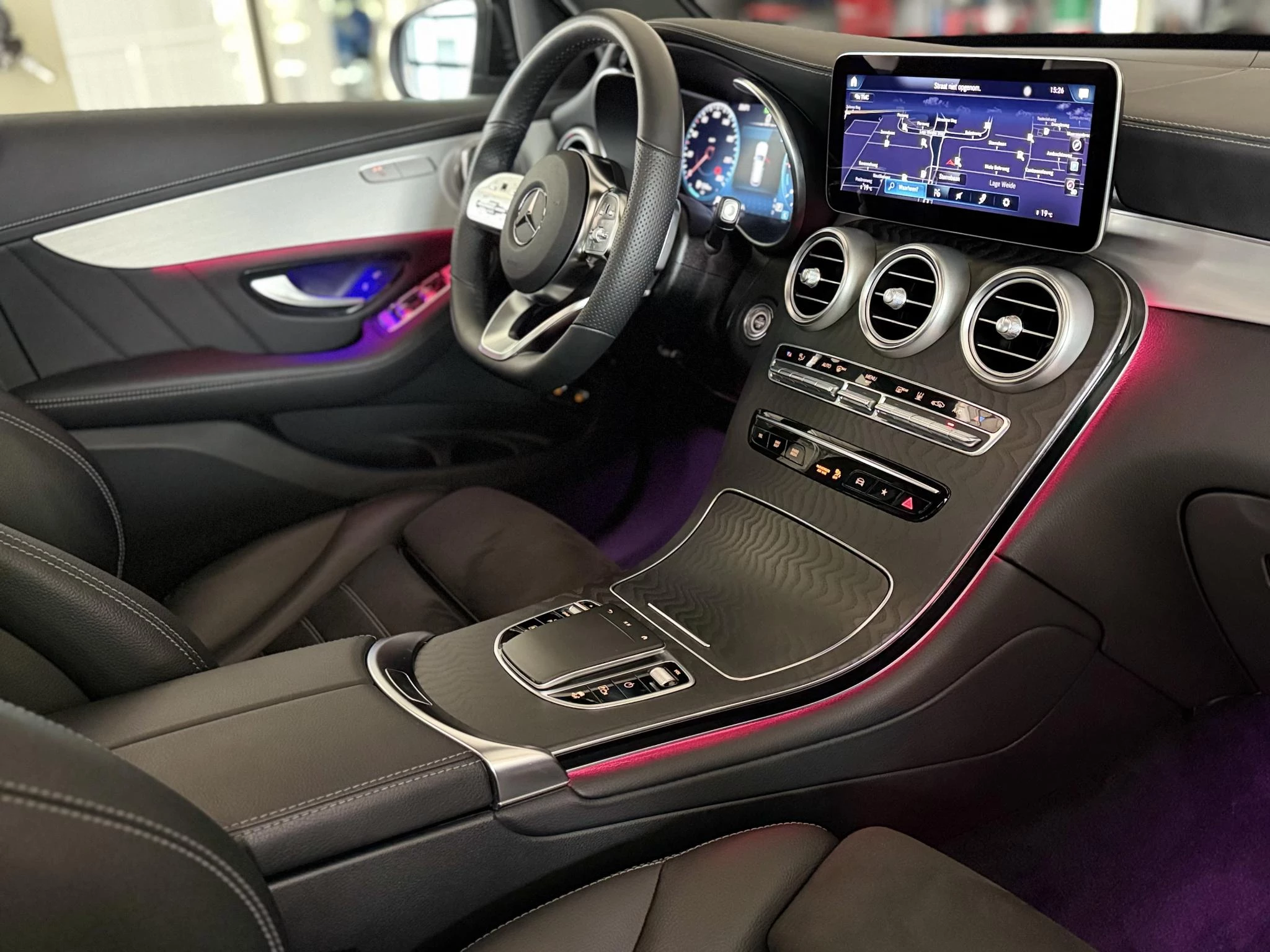 Hoofdafbeelding Mercedes-Benz GLC