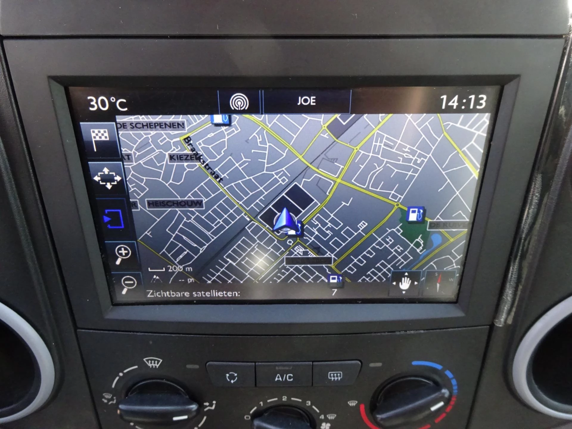 Hoofdafbeelding Peugeot Partner