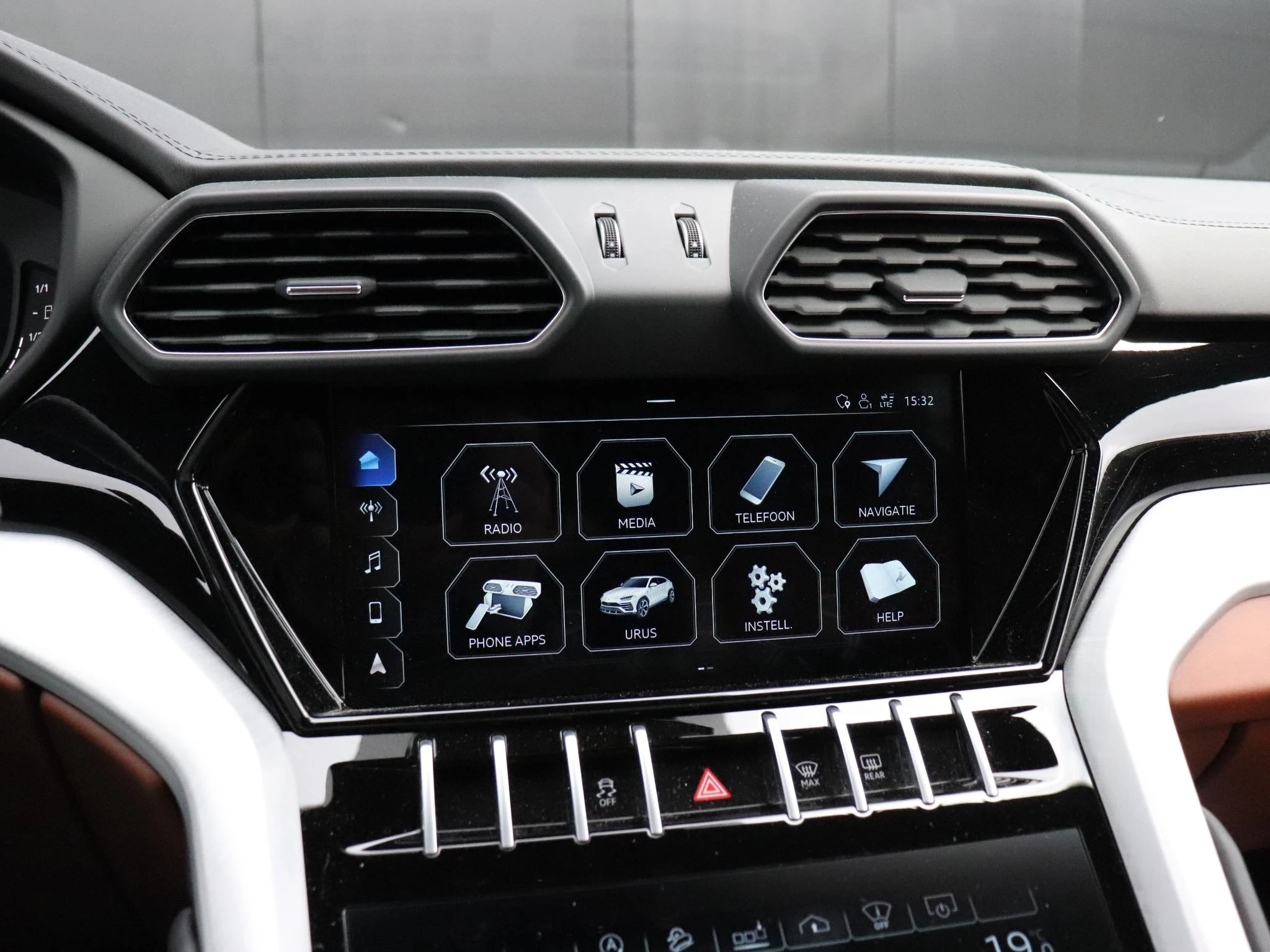 Hoofdafbeelding Lamborghini Urus