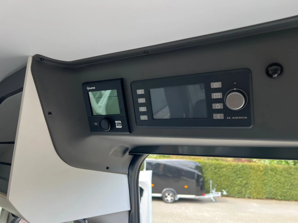 Hoofdafbeelding Adria Twin Axess 640 Sl