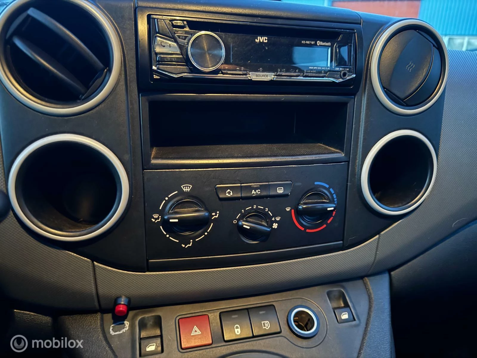 Hoofdafbeelding Peugeot Partner