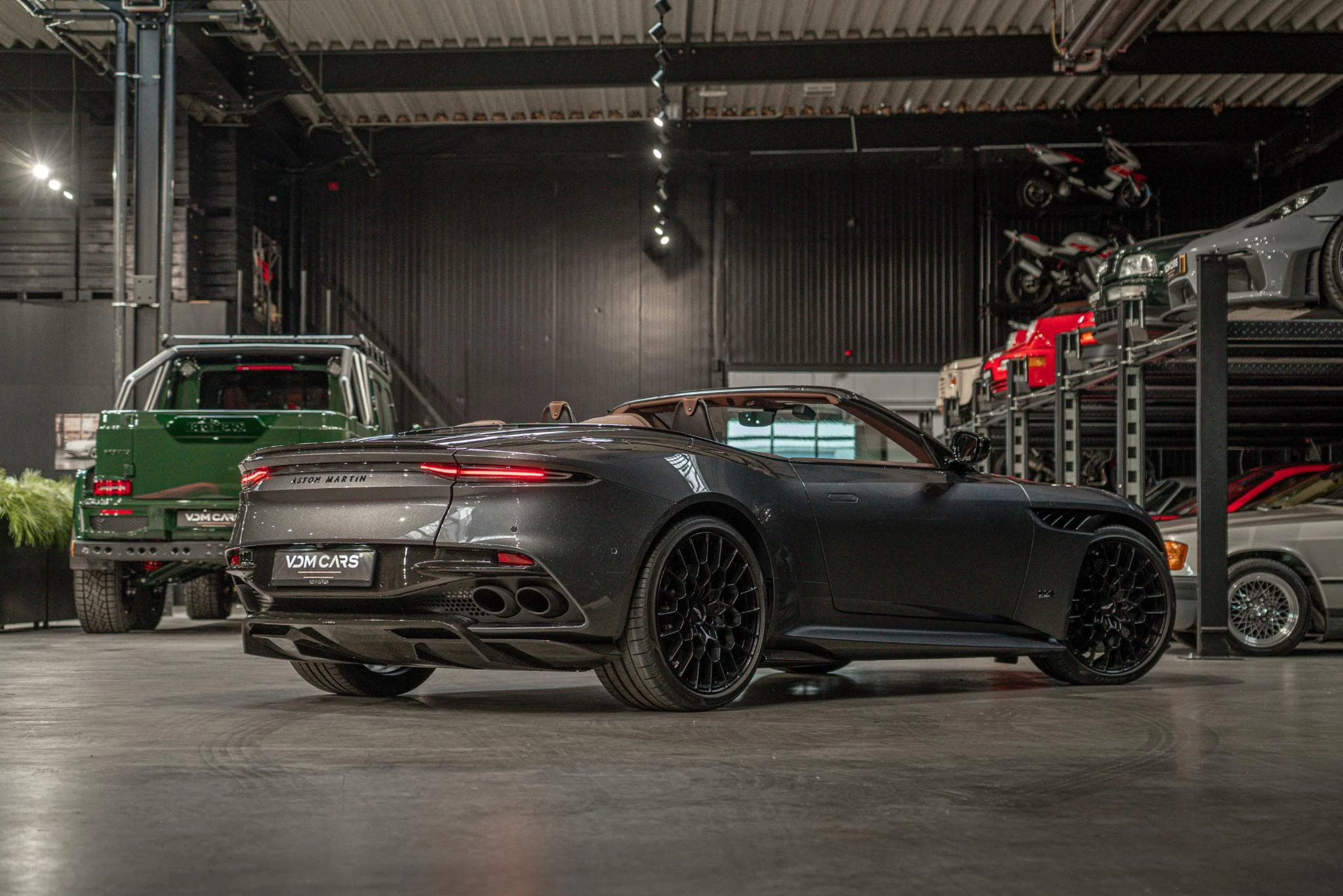Hoofdafbeelding Aston Martin DBS