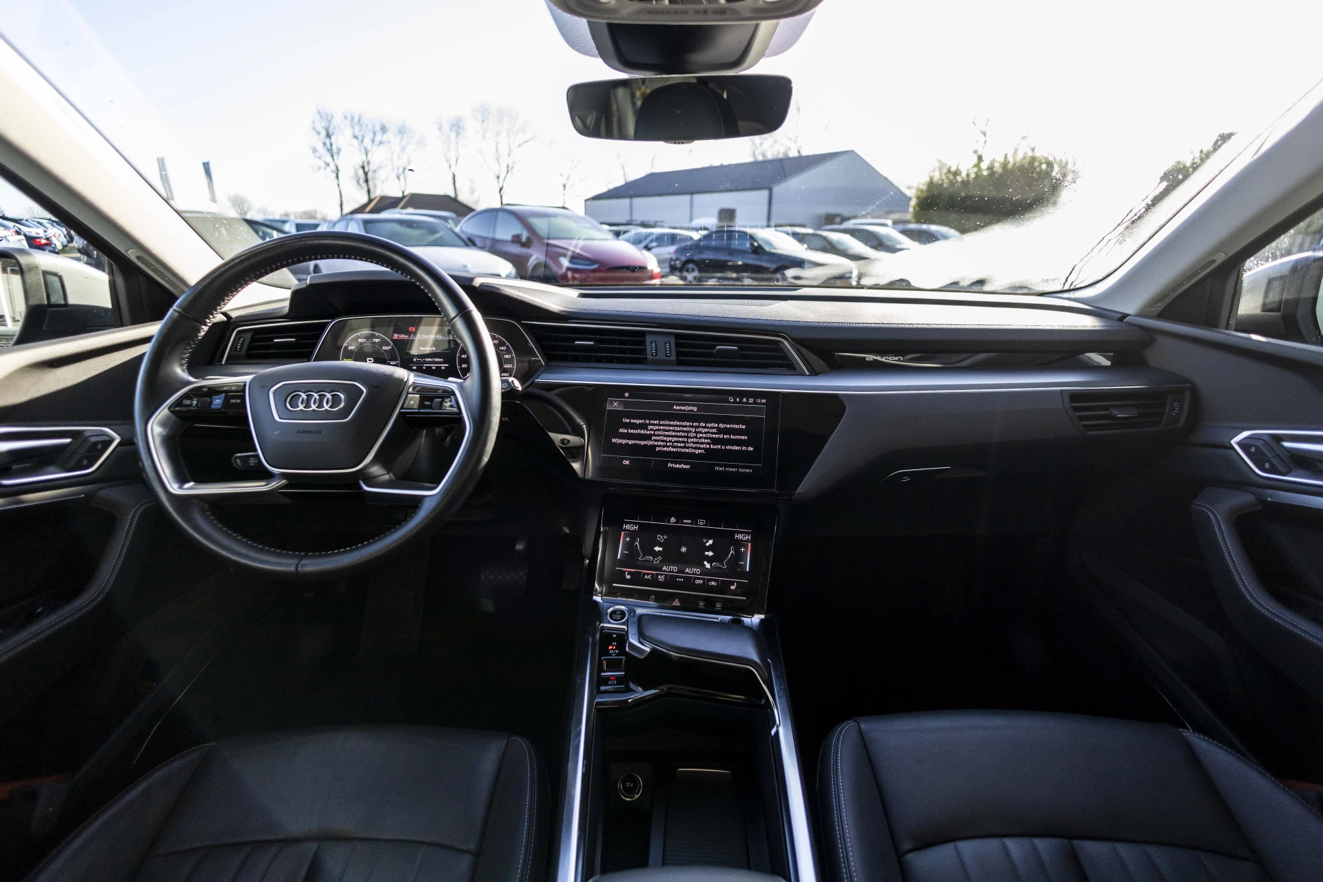 Hoofdafbeelding Audi e-tron