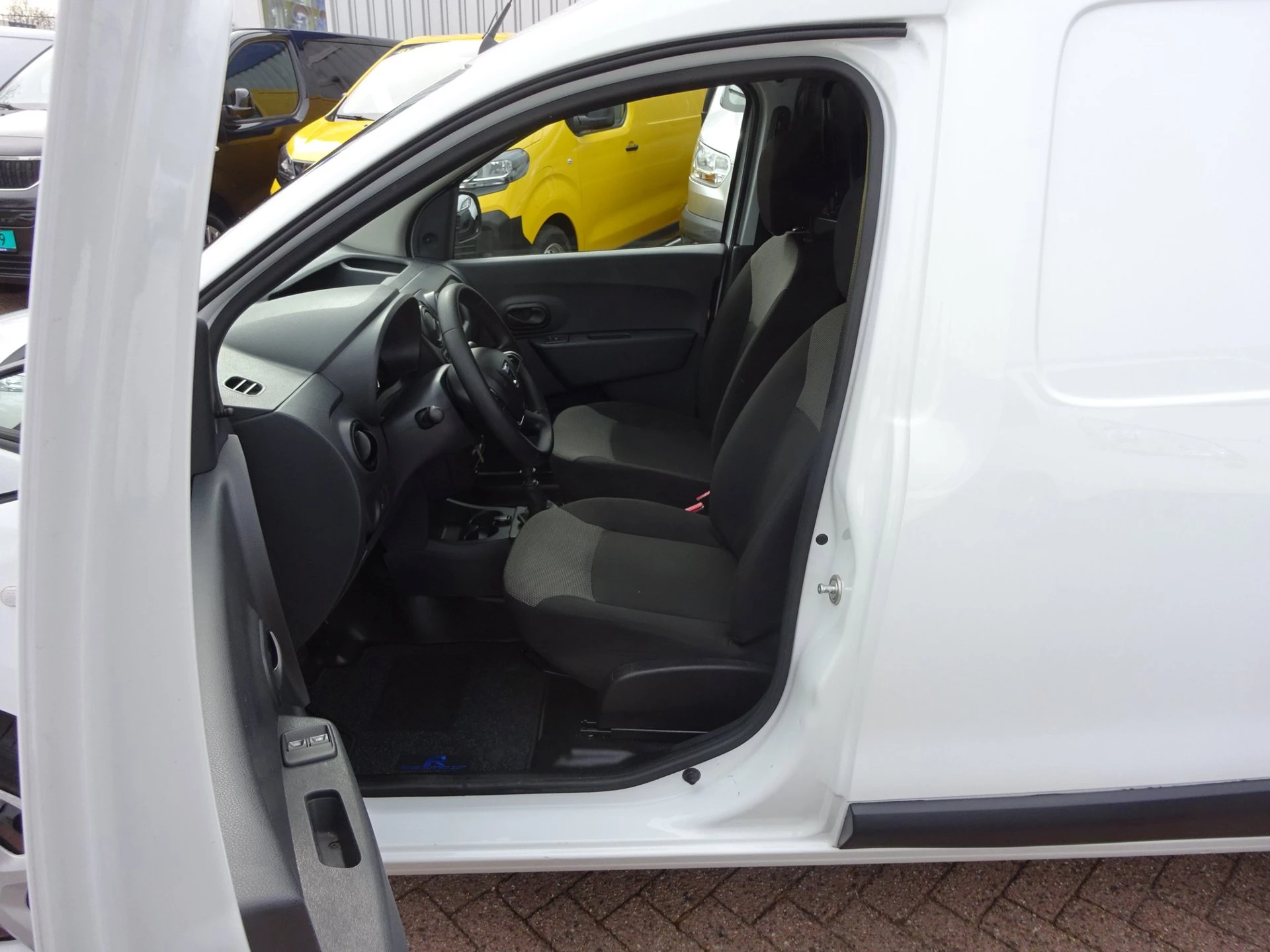 Hoofdafbeelding Dacia Dokker