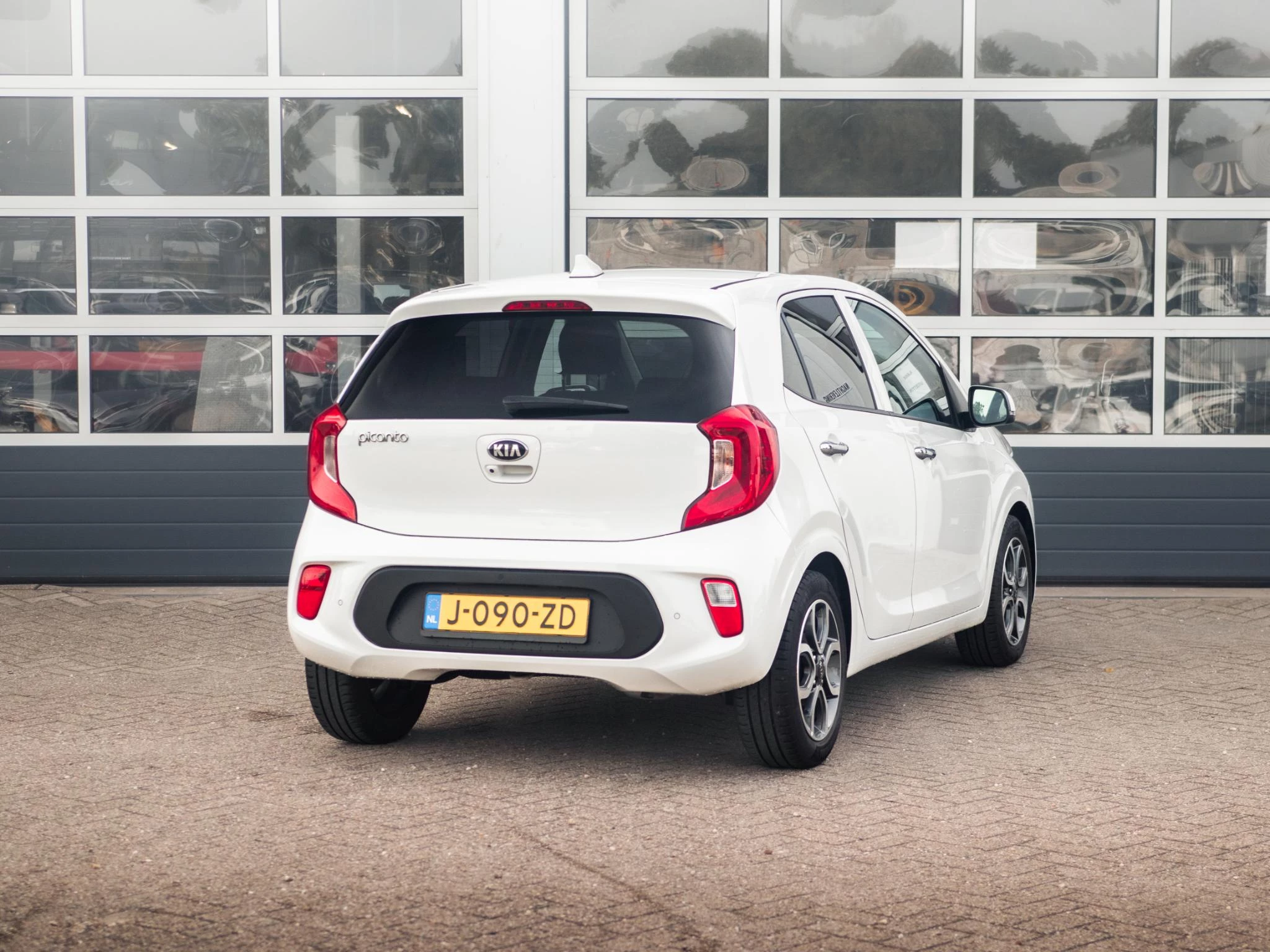 Hoofdafbeelding Kia Picanto