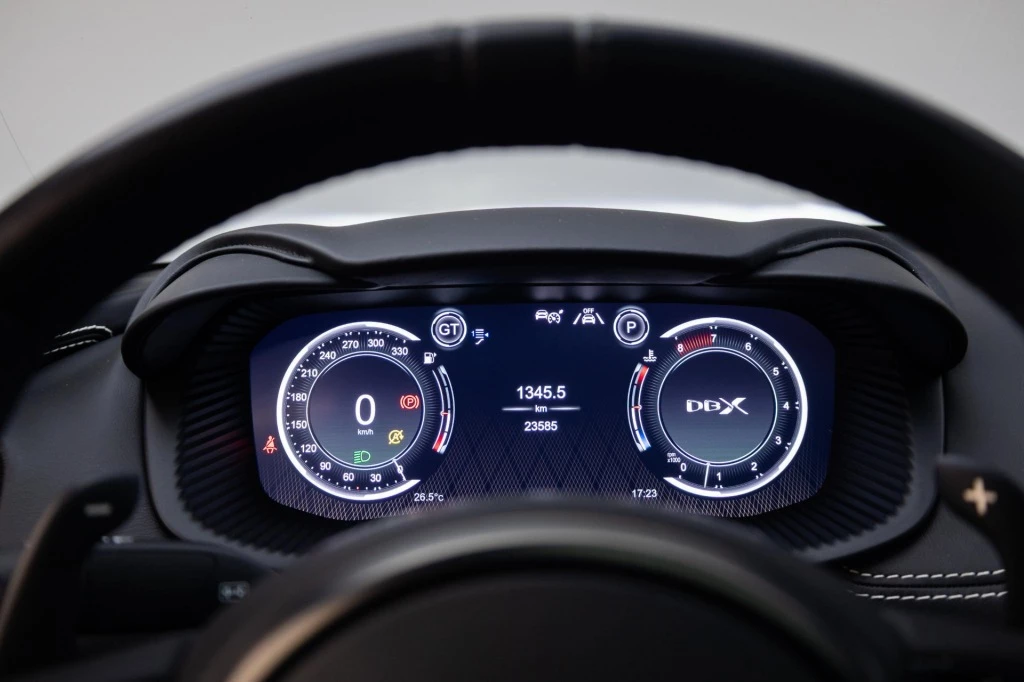 Hoofdafbeelding Aston Martin DBX