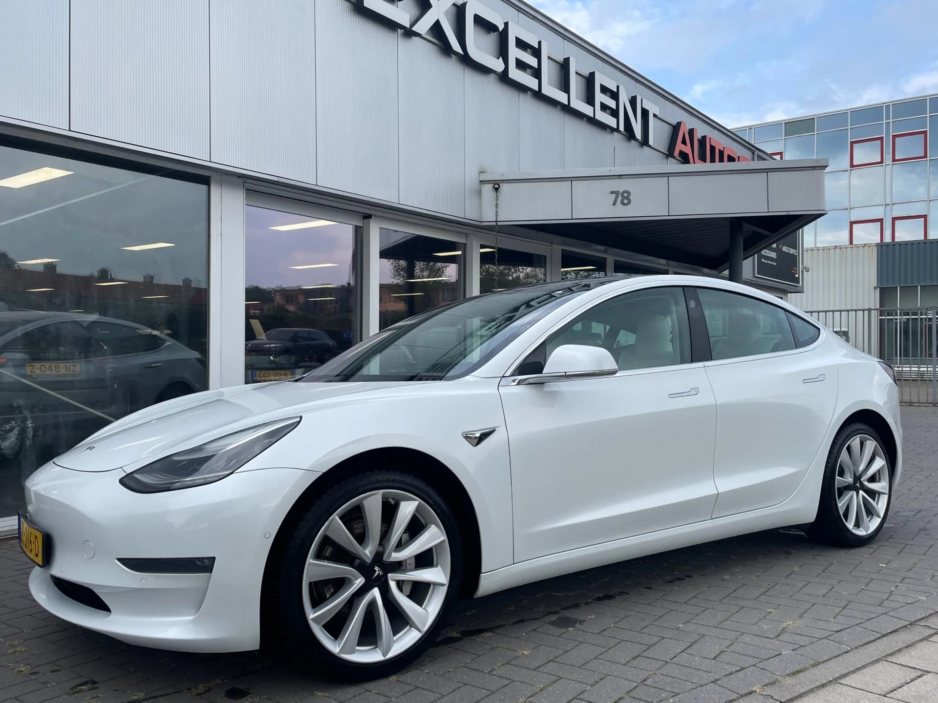 Hoofdafbeelding Tesla Model 3