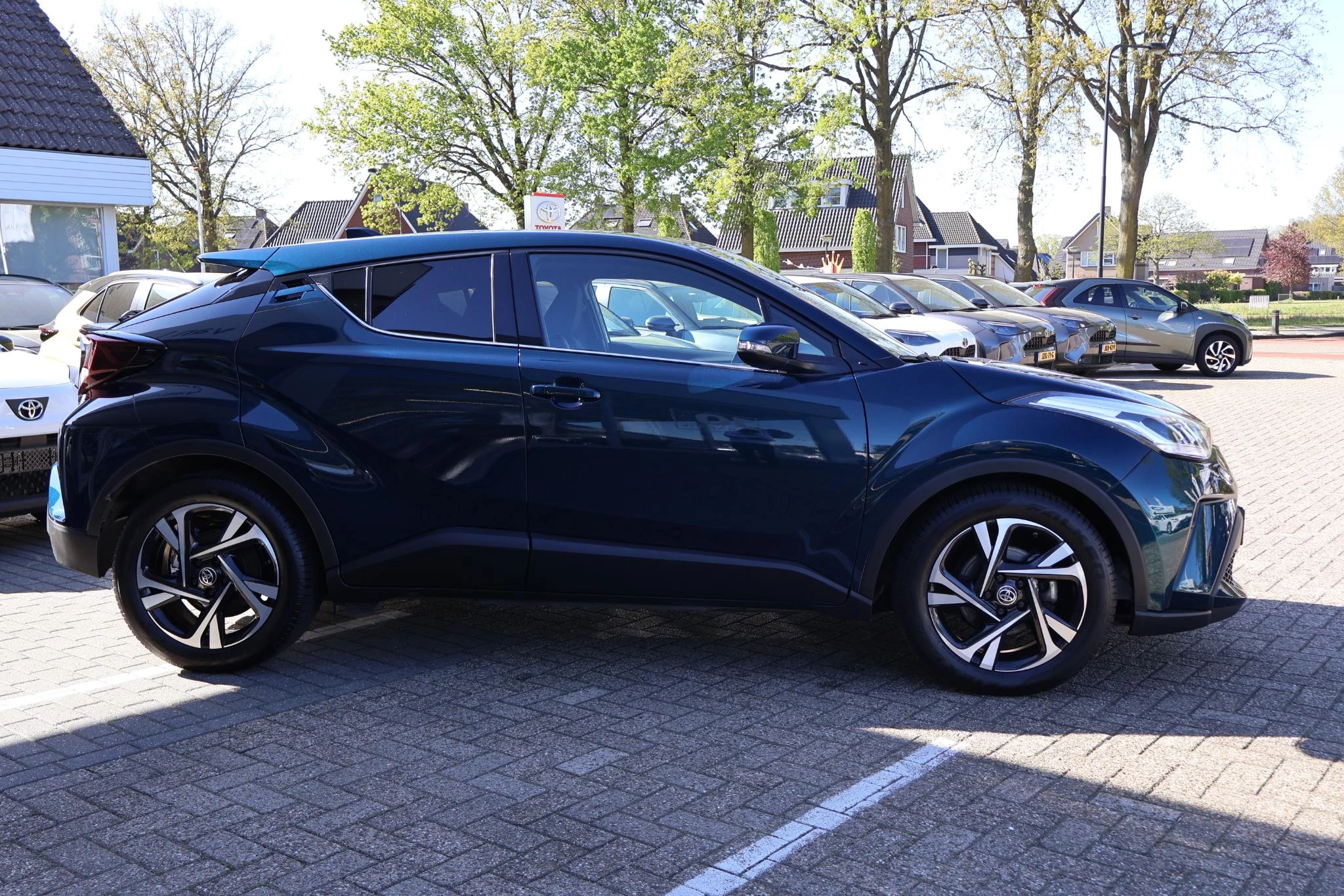 Hoofdafbeelding Toyota C-HR