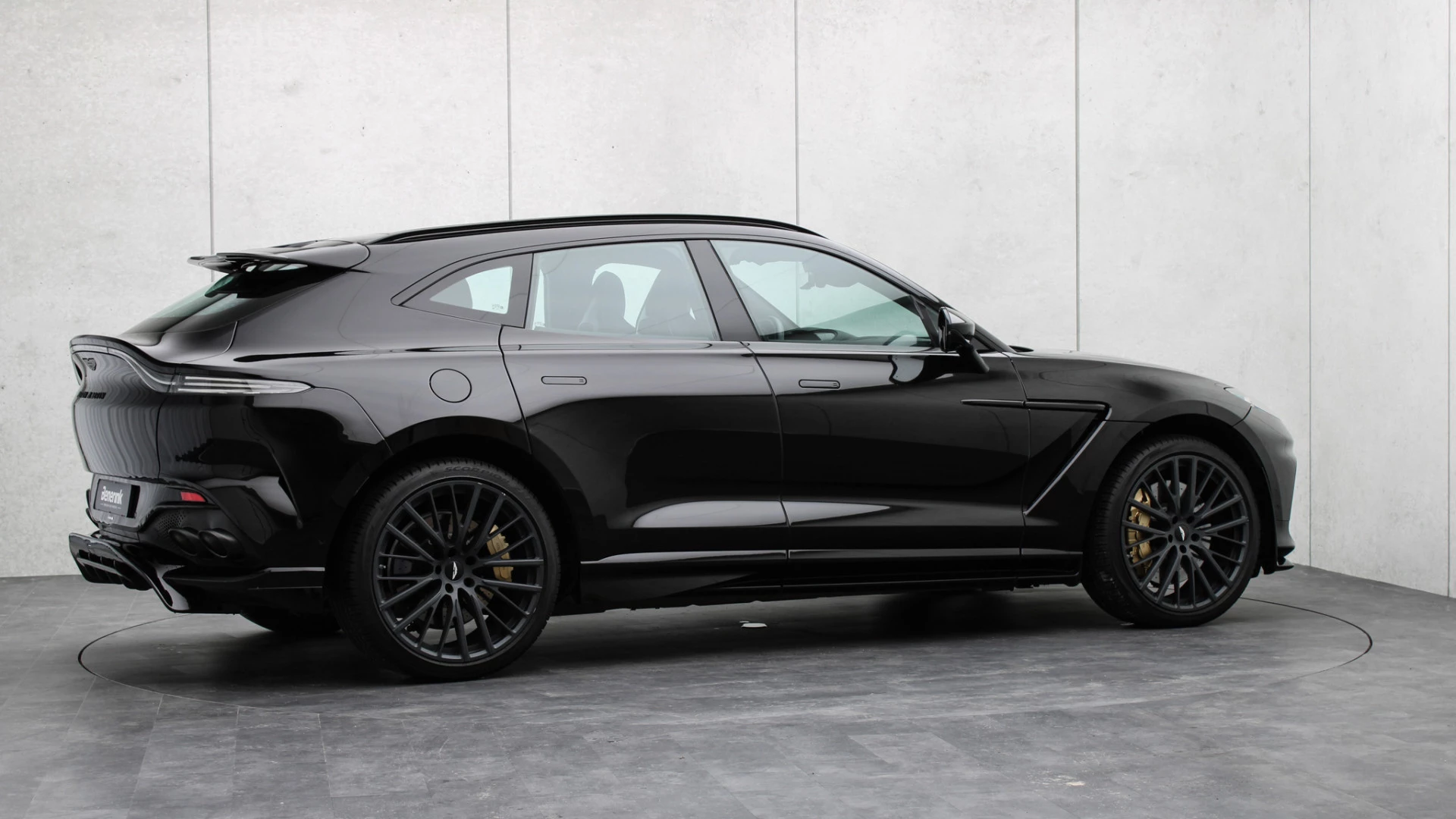 Hoofdafbeelding Aston Martin DBX