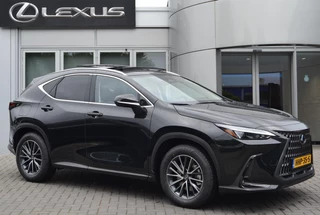 Lexus NX 450h+ AWD Luxury Line DIRECT BESCHIKBAAR TREKHAAK PANODAK STOELVERW 360-CAMREA ELEK-STOELEN