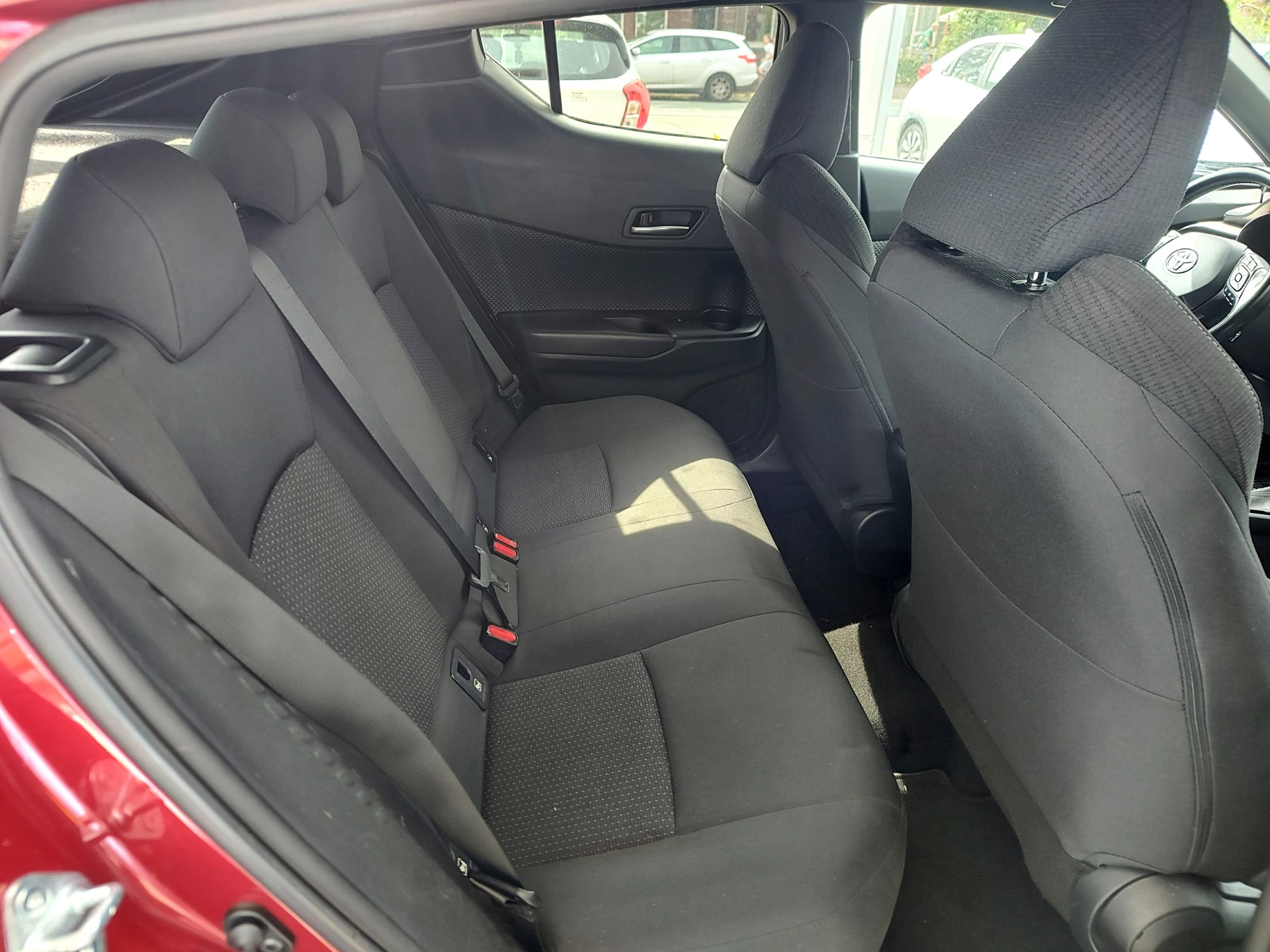 Hoofdafbeelding Toyota C-HR