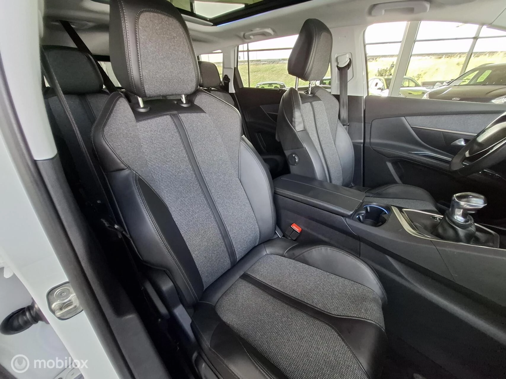 Hoofdafbeelding Peugeot 5008