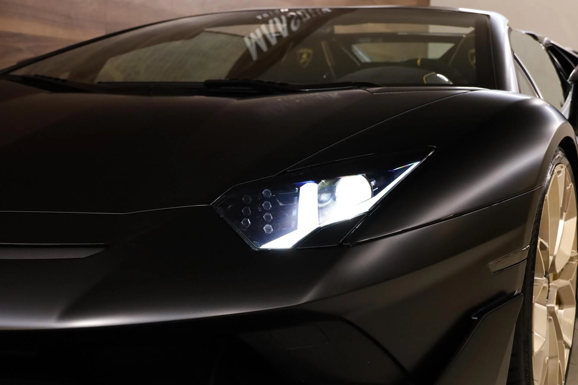 Hoofdafbeelding Lamborghini Aventador