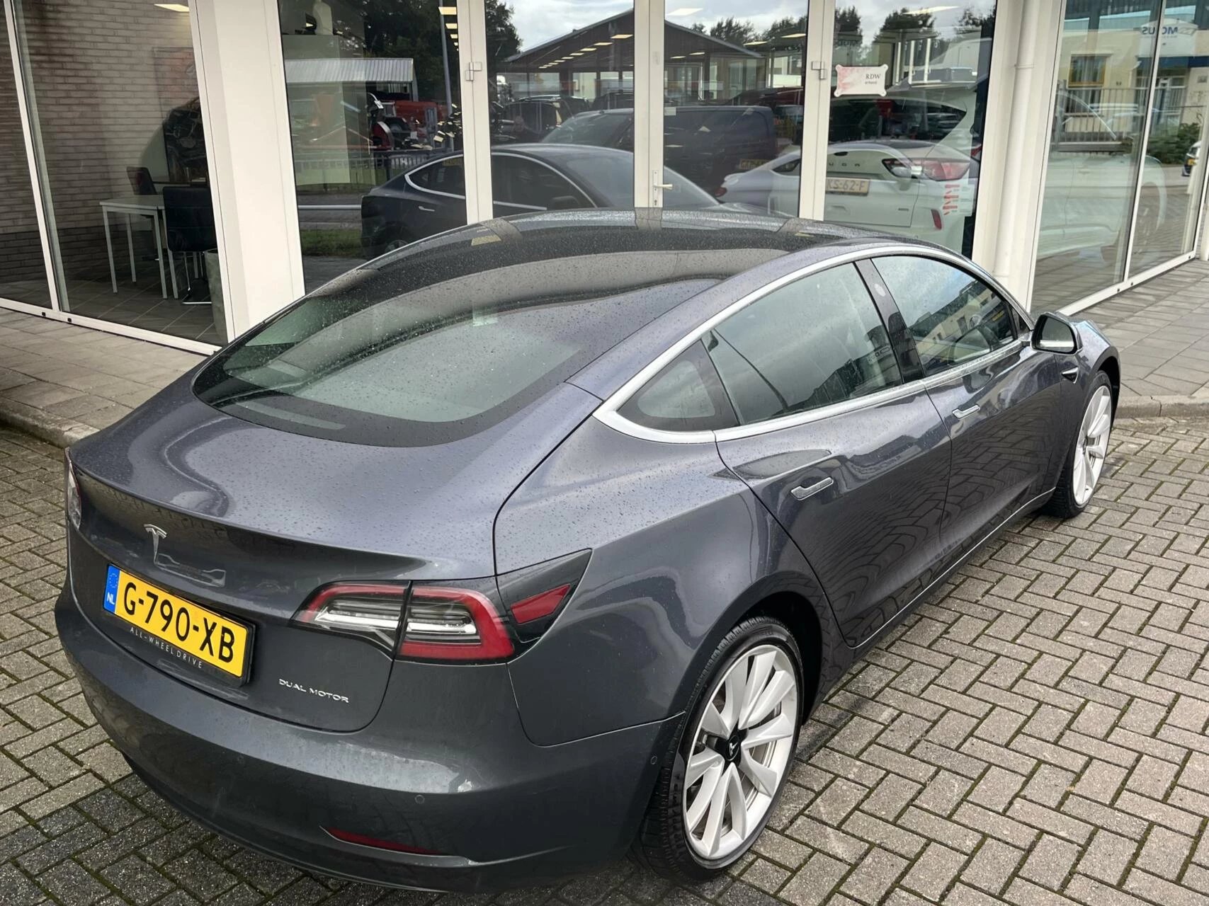 Hoofdafbeelding Tesla Model 3