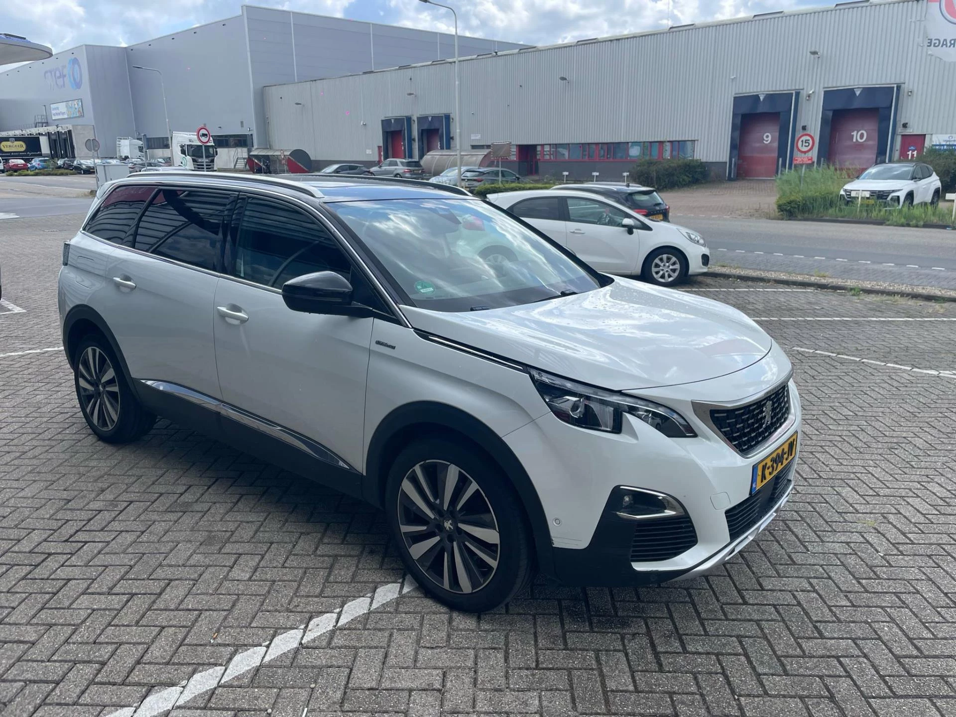Hoofdafbeelding Peugeot 5008