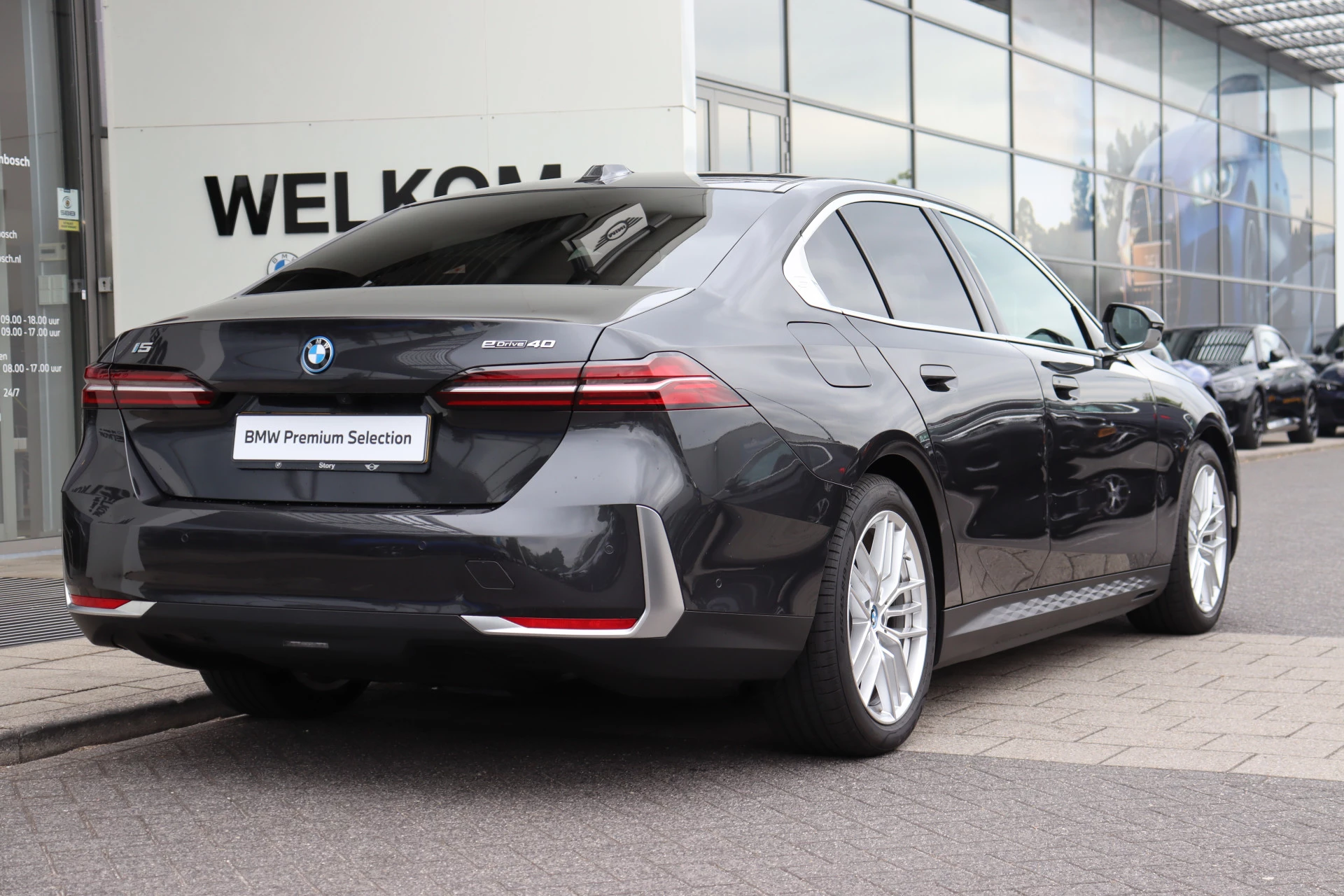 Hoofdafbeelding BMW i5