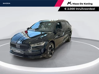 Hoofdafbeelding Škoda Superb Škoda Superb combi Sportline Business 1.5 TSI PHEV 150 kW / 204 PK Co | suite Sportline bekleding | Panorama dak | Trekhaak | 2000,- inruilvoordeel!!